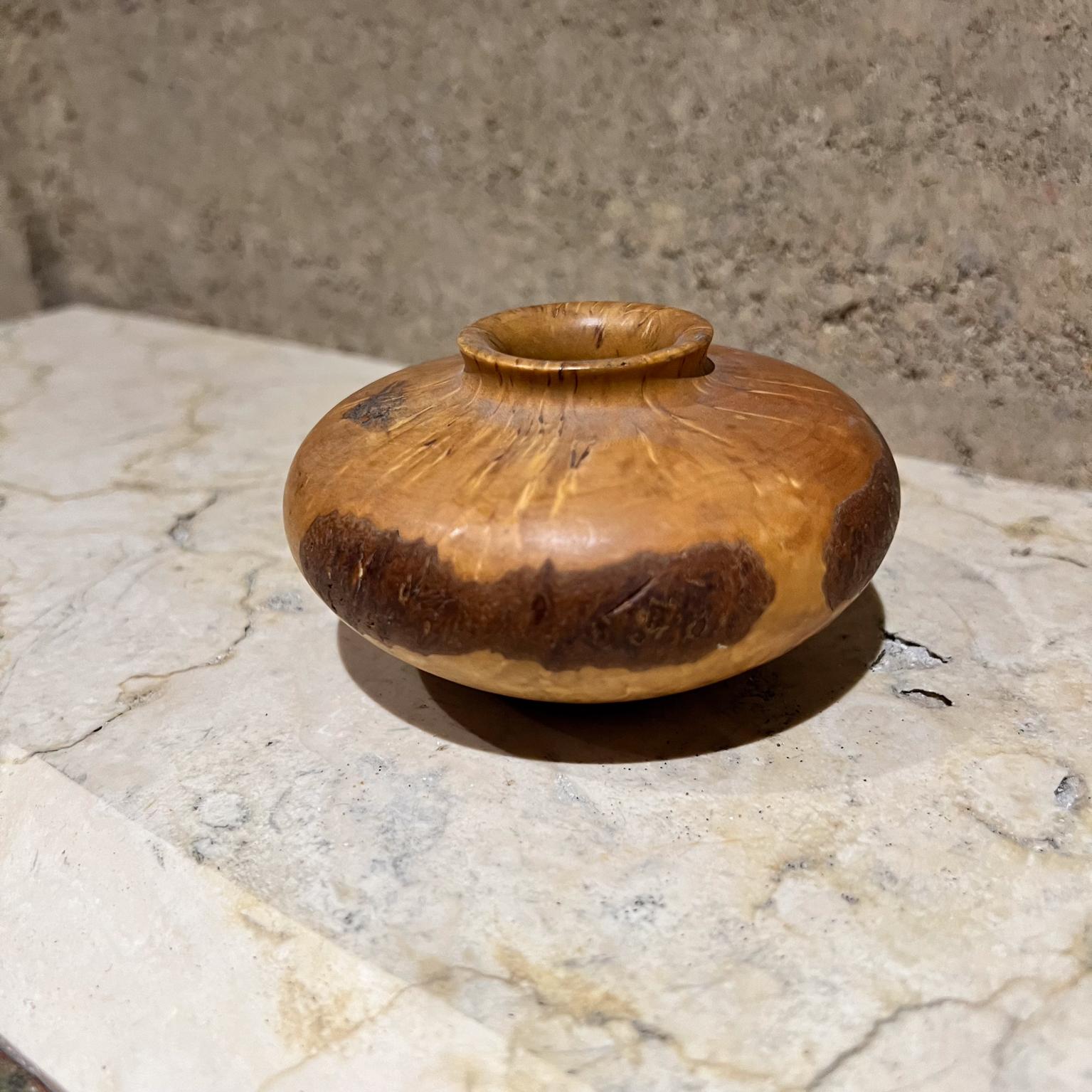 Jarrón modernista de los años 70 Madera de abedul y burl en Bueno estado para la venta en Chula Vista, CA