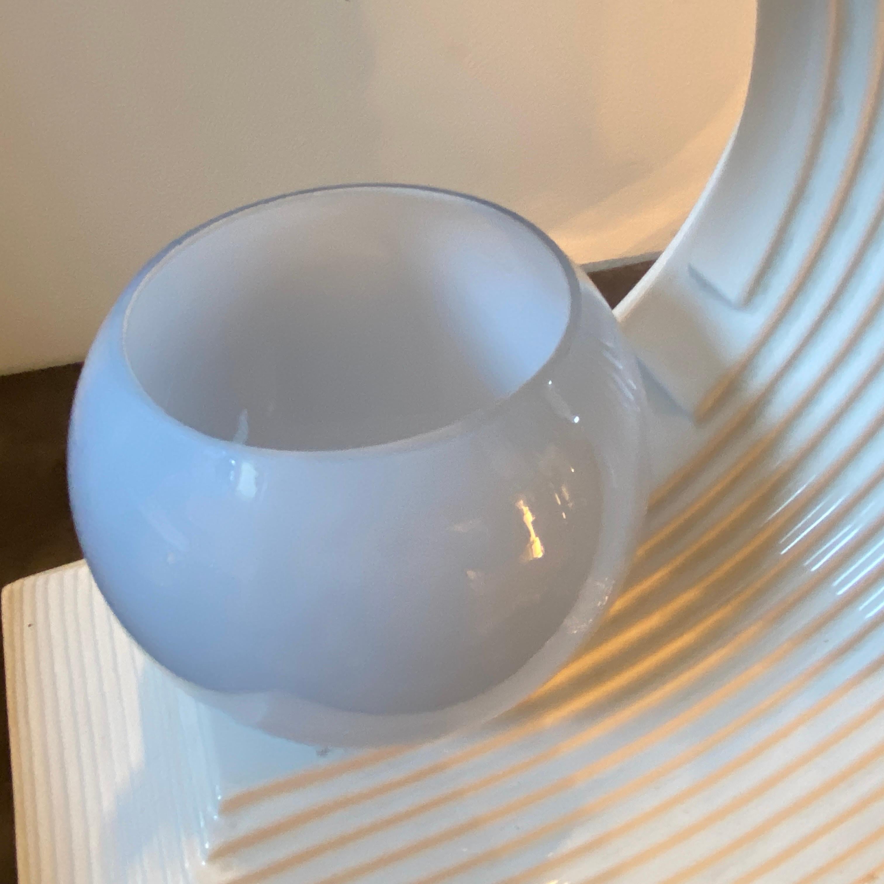 1970s Modernist White Ceramic and Light Blue Glass Italian Wave Table Lamp For Sale 7