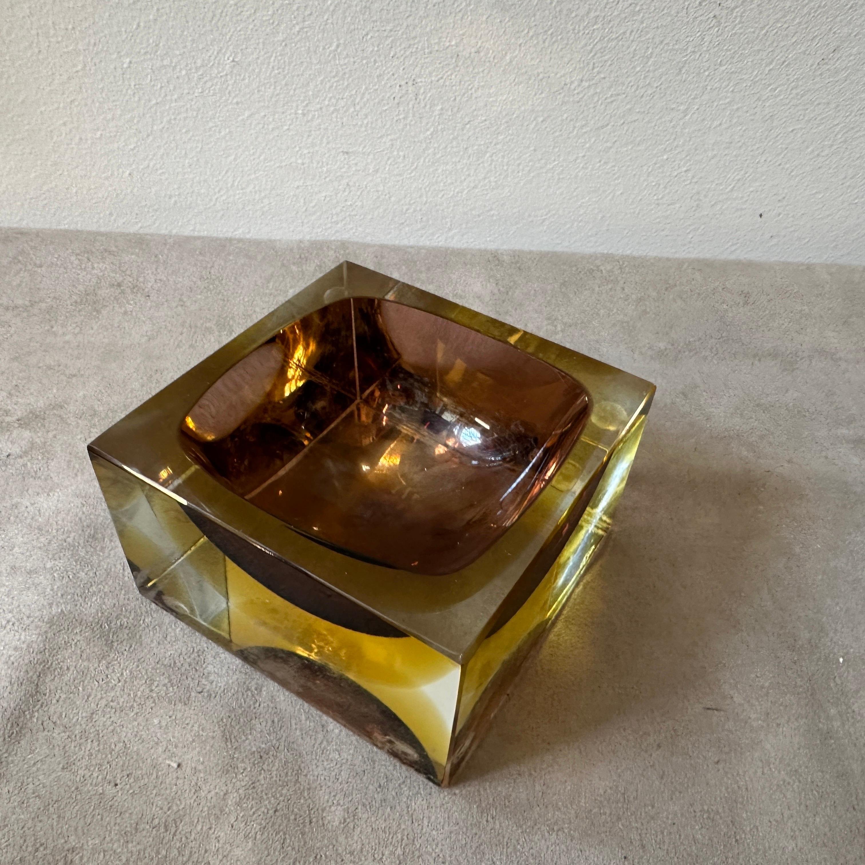 1970s Modernist Yellow and Brown Sommerso Murano Glass Ashtray by Mandruzzato For Sale 3