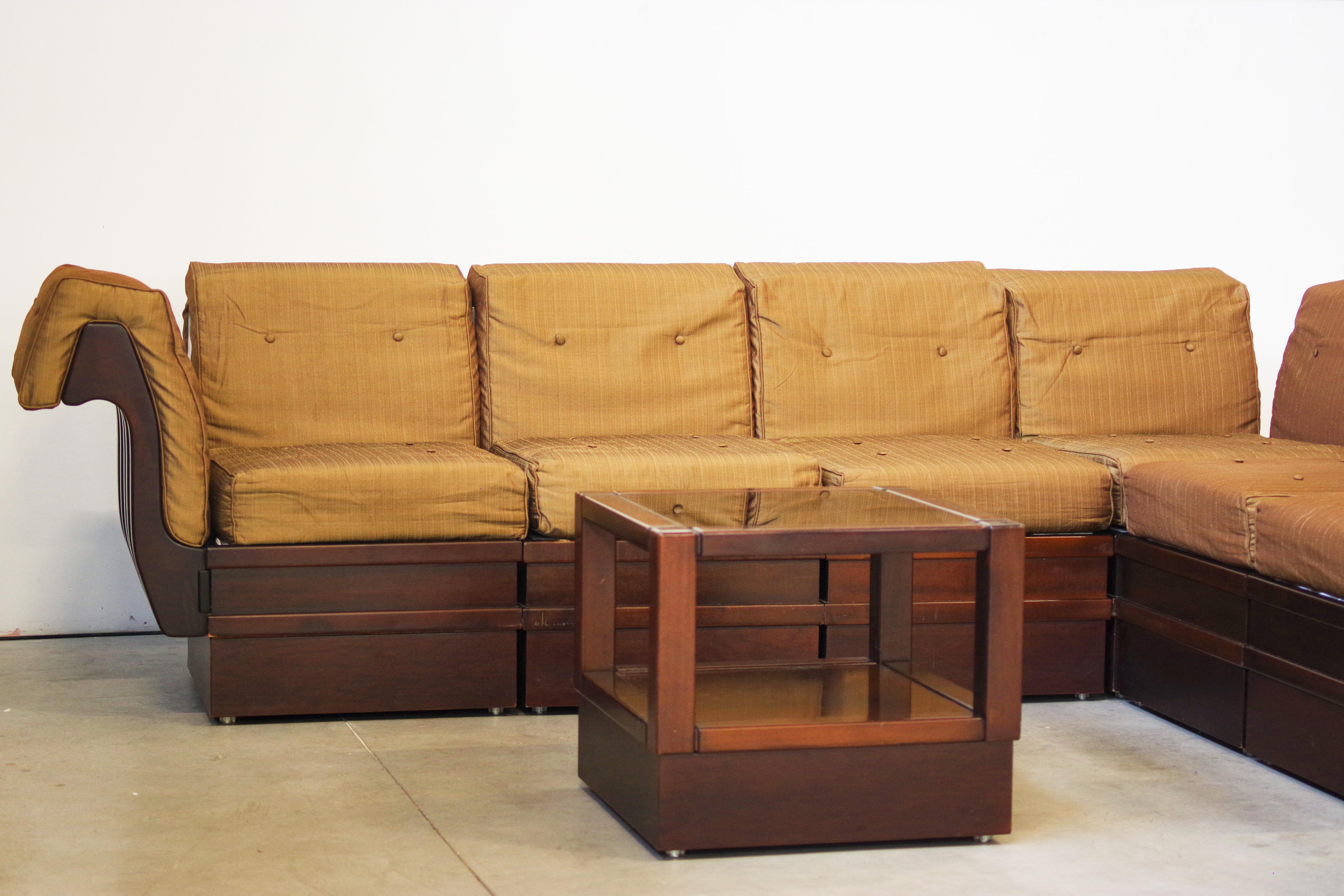1970s Modular Beechwood Sofa by Frigerio - Original Fabric Upholstery, Set of 6 For Sale 11