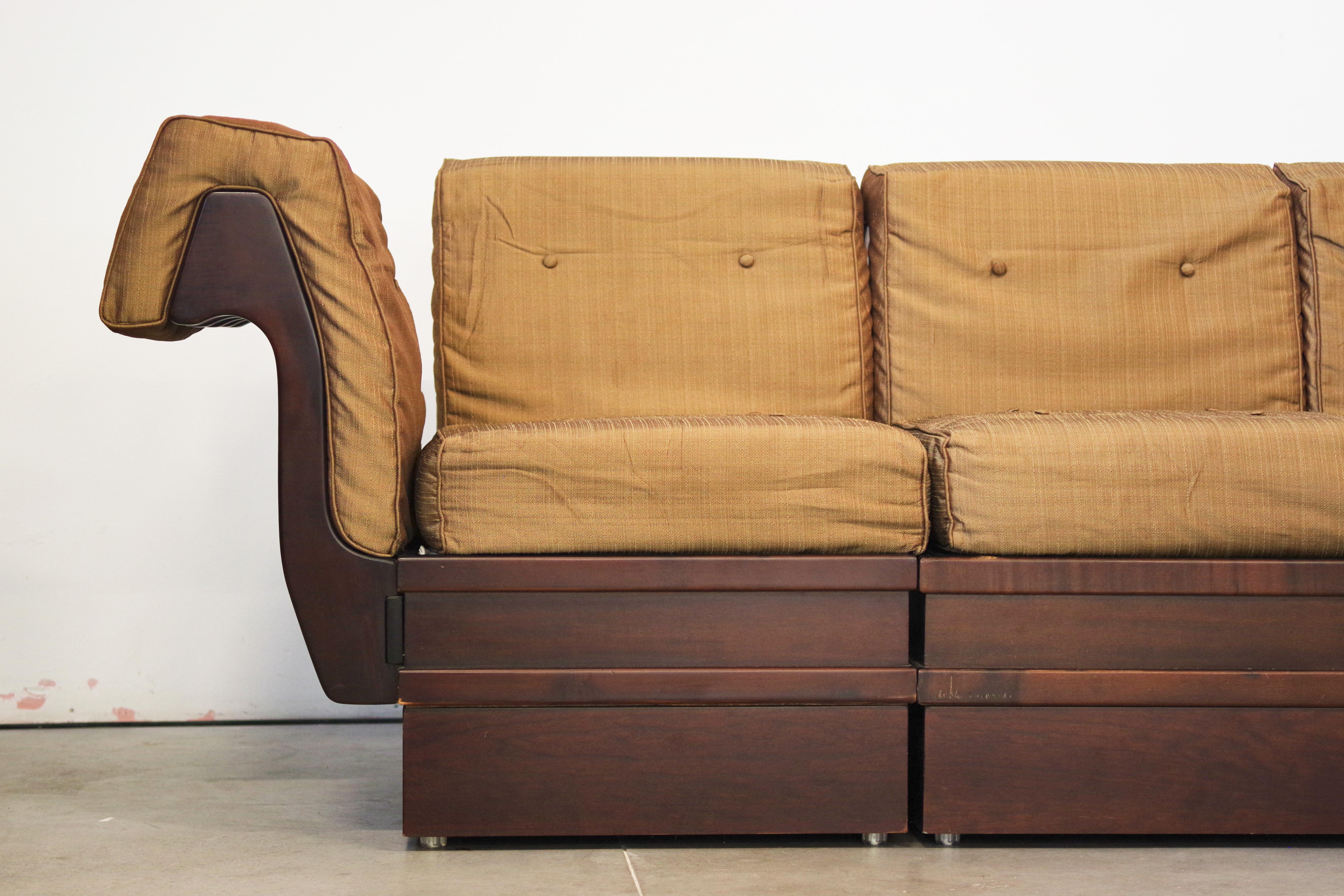 1970s Modular Beechwood Sofa by Frigerio - Original Fabric Upholstery, Set of 6 For Sale 1