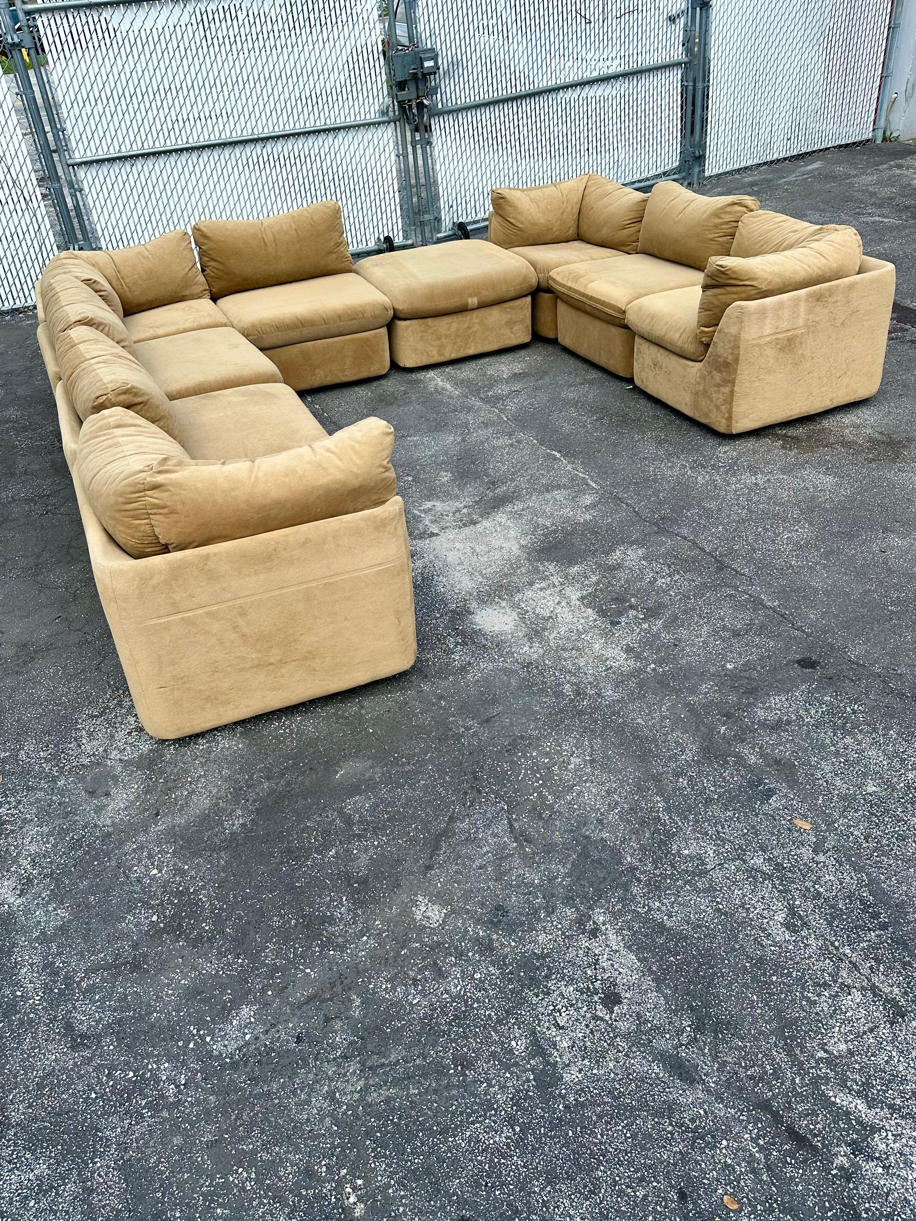 1970s Modular Camel Beige Immaculate Mohair Milo Baughman Sectional, Set of 9 For Sale 3