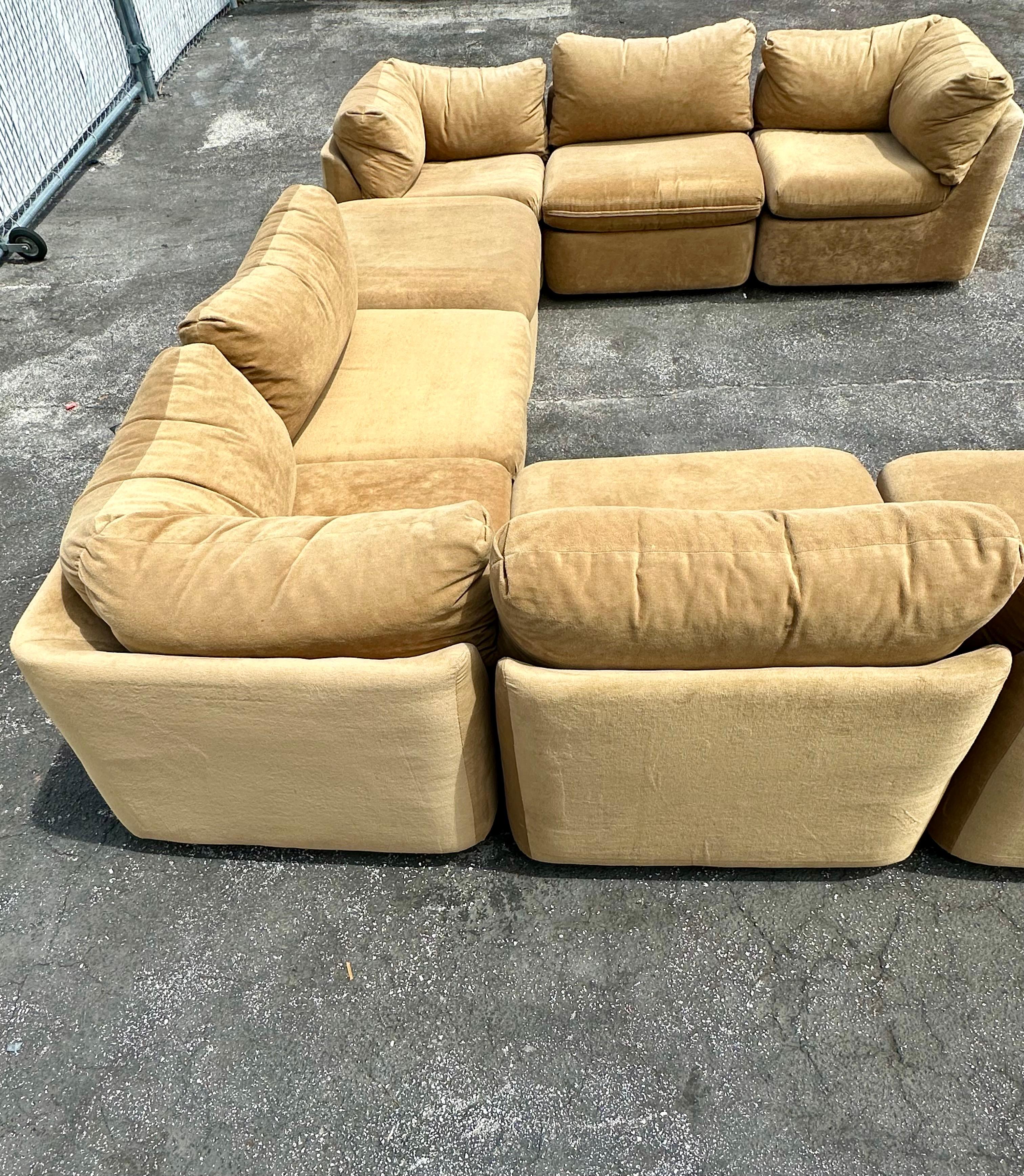 1970s Modular Camel Beige Immaculate Mohair Milo Baughman Sectional, Set of 9 For Sale 5