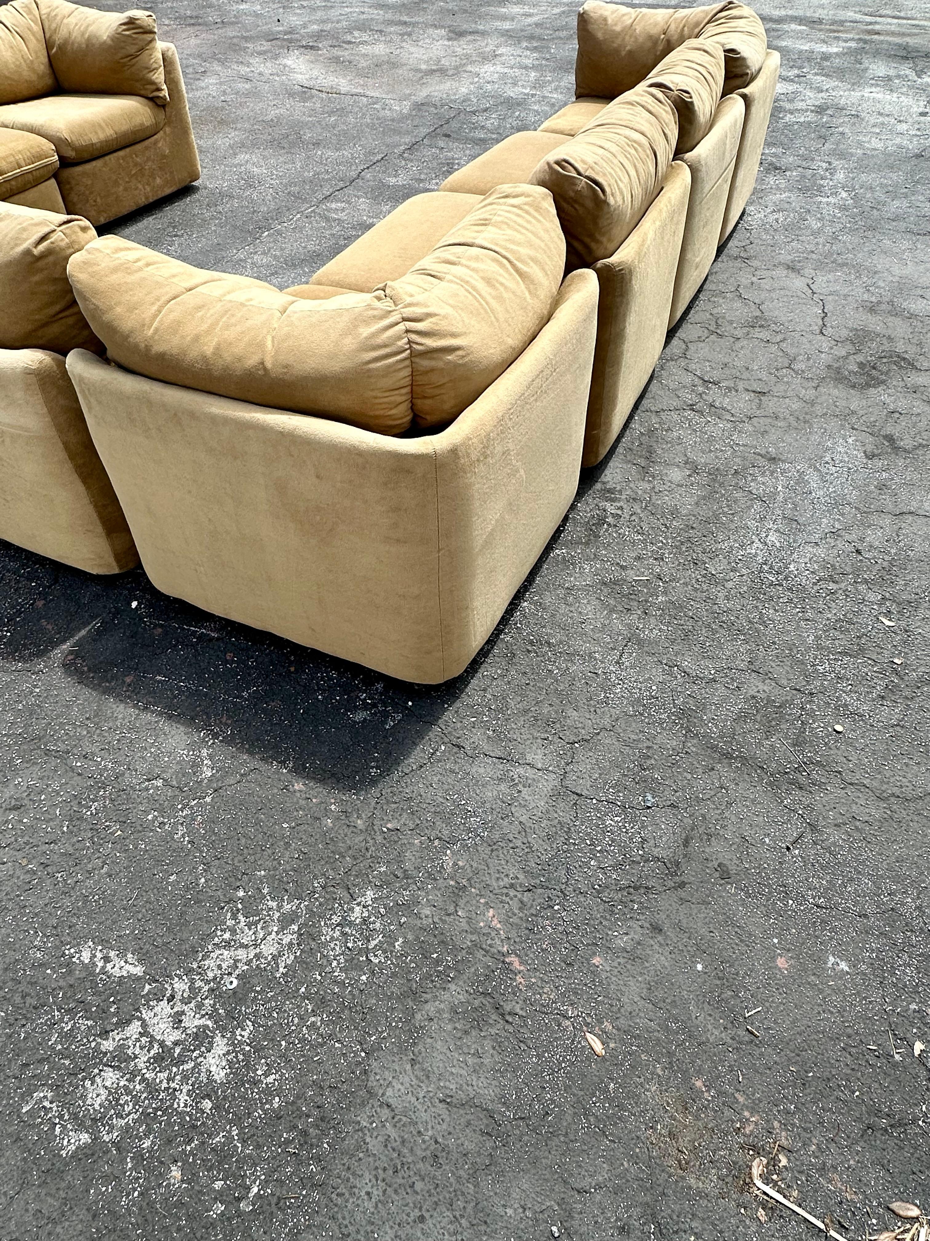 1970s Modular Camel Beige Immaculate Mohair Milo Baughman Sectional, Set of 9 For Sale 7