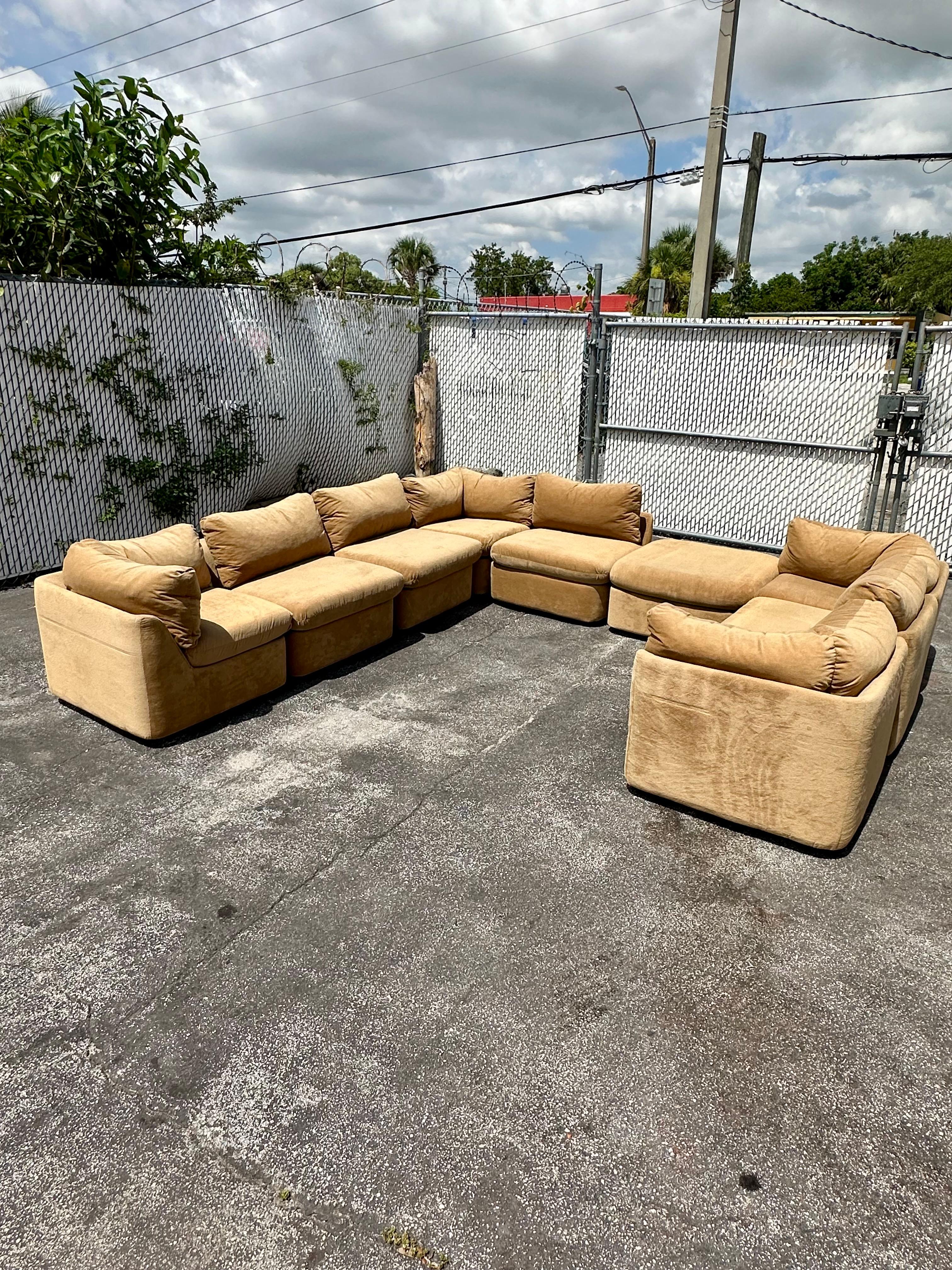 Mid-Century Modern 1970s Modular Camel Beige Immaculate Mohair Milo Baughman Sectional, Set of 9 For Sale