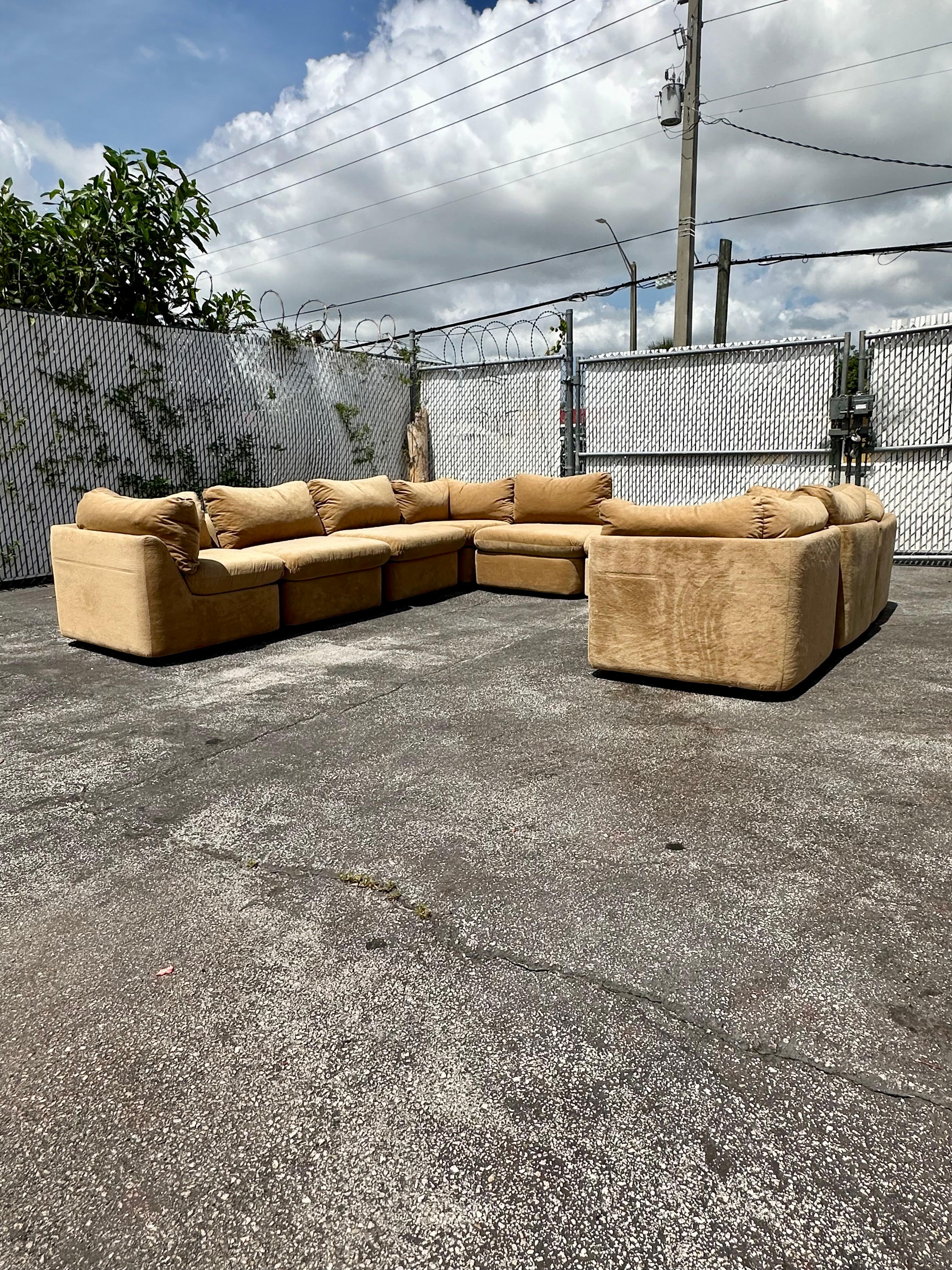 American 1970s Modular Camel Beige Immaculate Mohair Milo Baughman Sectional, Set of 9 For Sale
