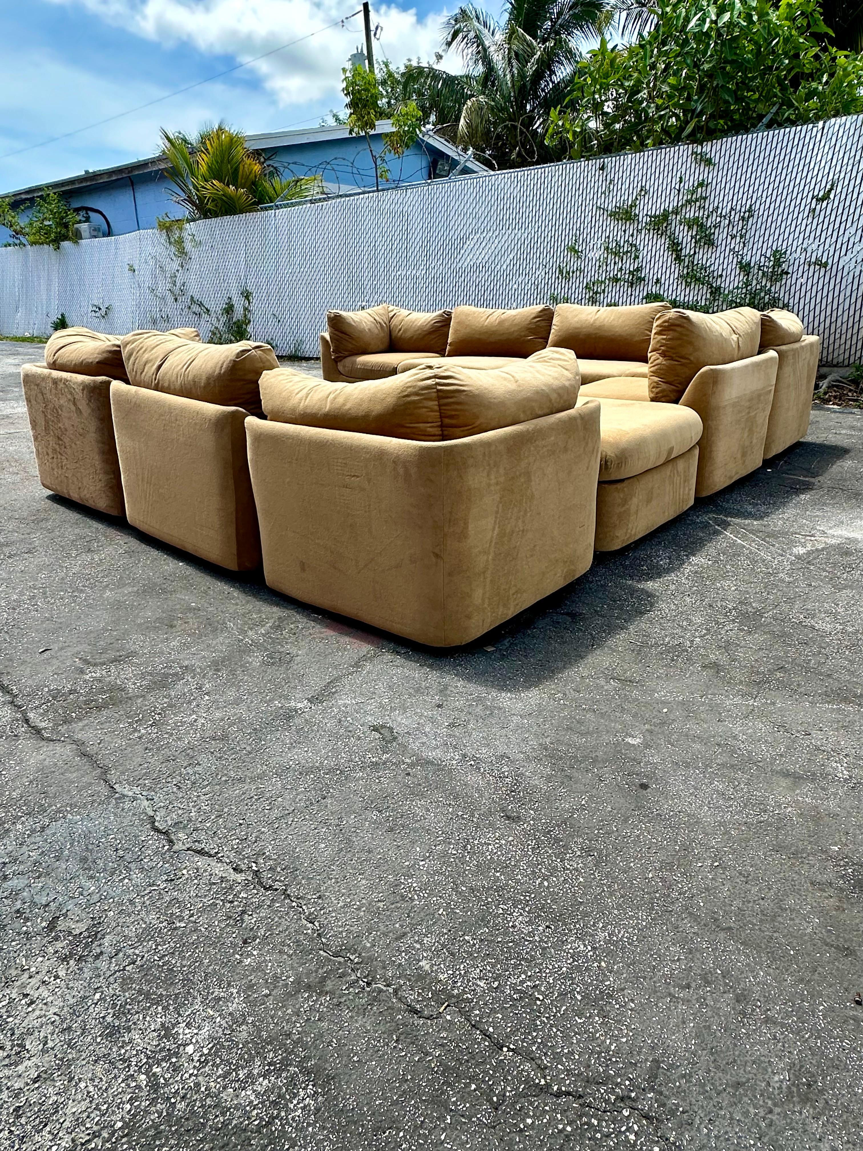 1970s Modular Camel Beige Immaculate Mohair Milo Baughman Sectional, Set of 9 In Good Condition For Sale In Fort Lauderdale, FL