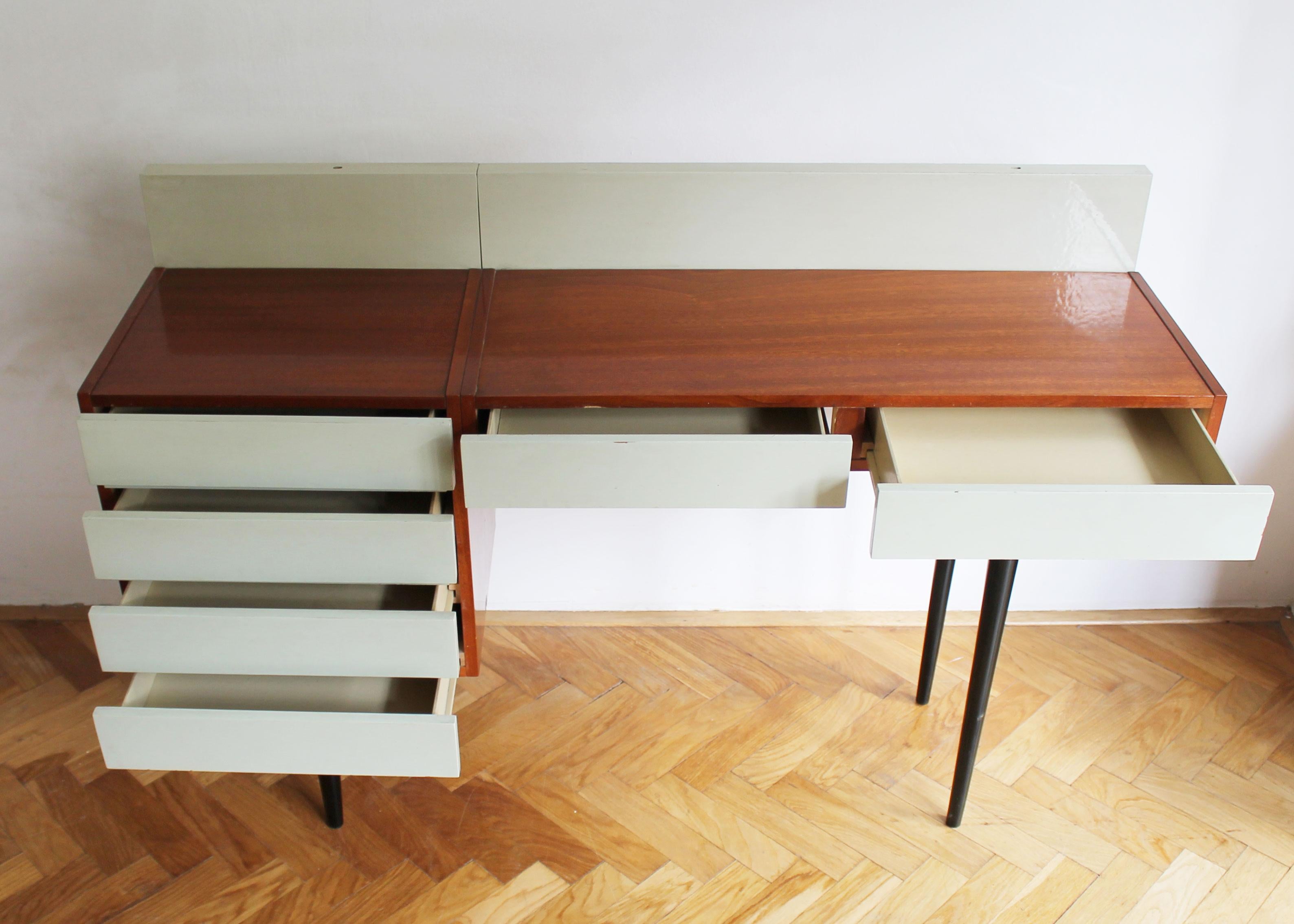 Lacquered 1970s Modular Desk For Sale