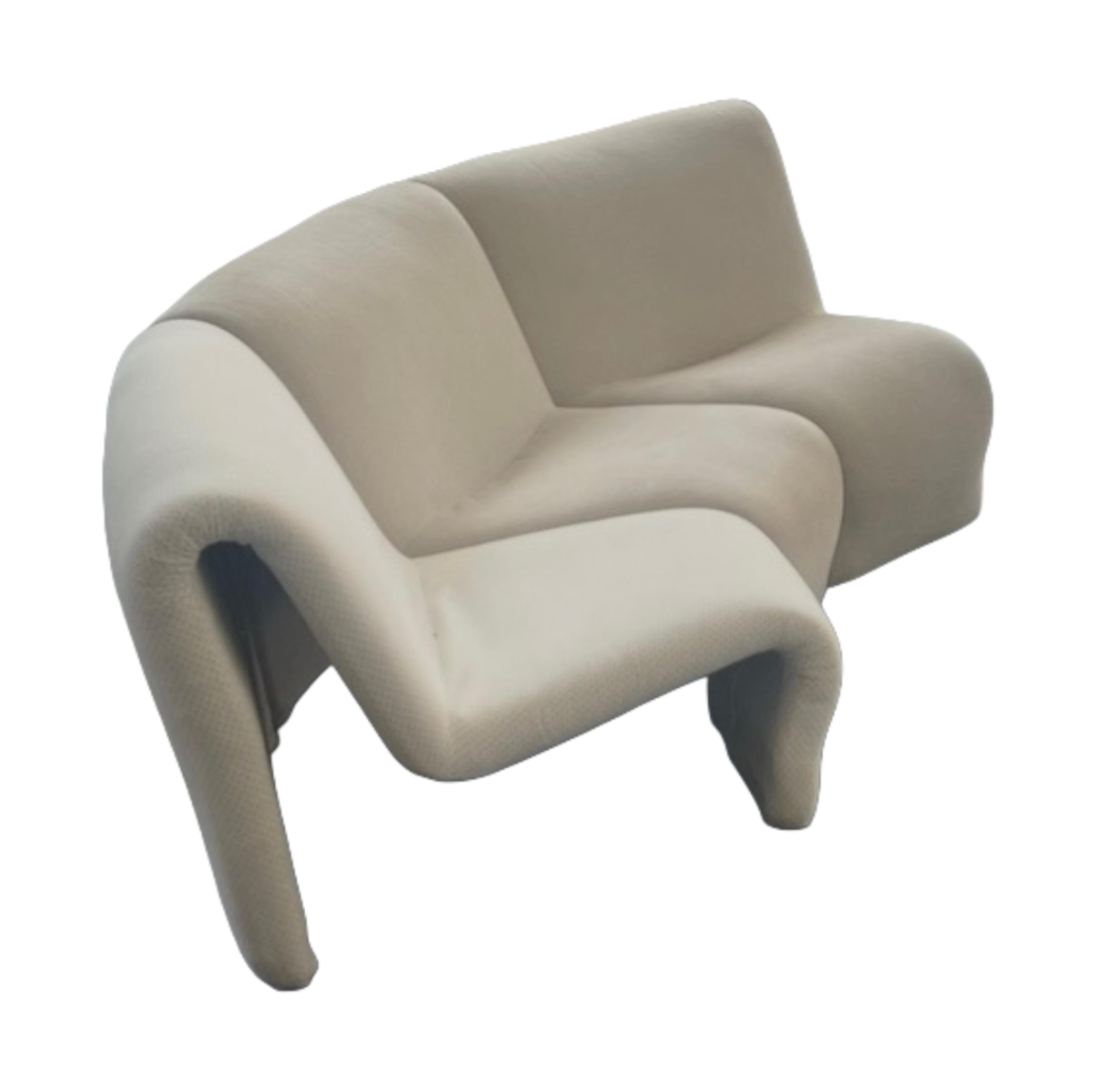 Canapé modulaire sculptural et élégant conçu par Karl Wittmann d'après Pierre Paulin, produit par Wittmann, Autriche, dans les années 1970. Cette pièce rare et de grande collection incarne les formes organiques et sensuelles qui ont défini le design