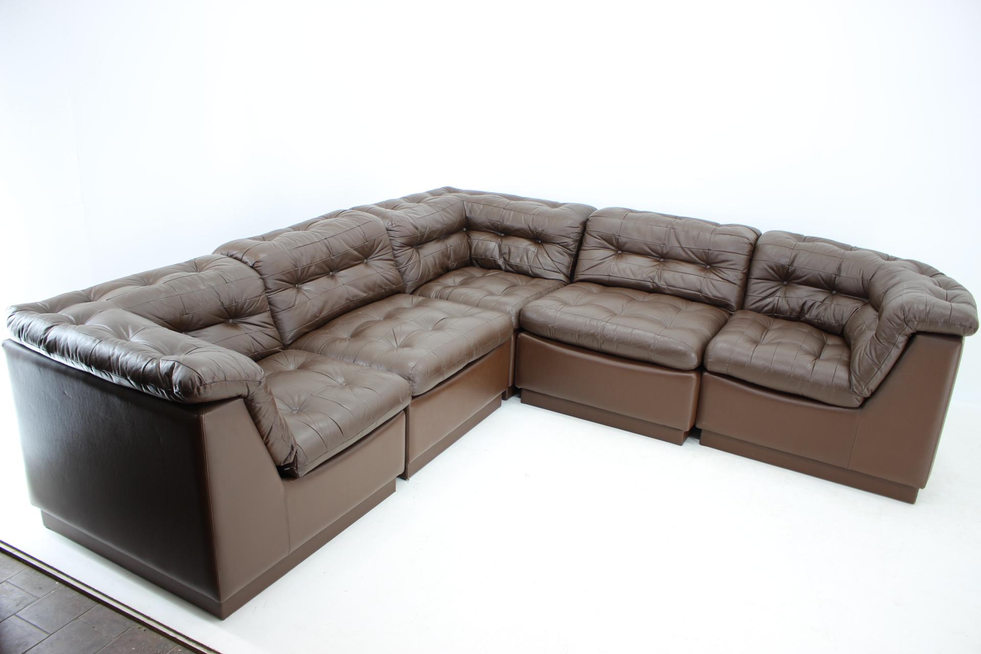 1970s Modular Sofa in Brown Leather, Germany In Good Condition In Praha, CZ