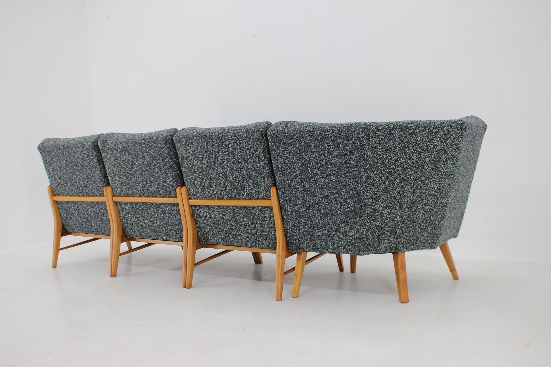 1970s Modular Sofa or Chairs in Beech wood and Kirgby Fabric, Czechoslovakia For Sale 3