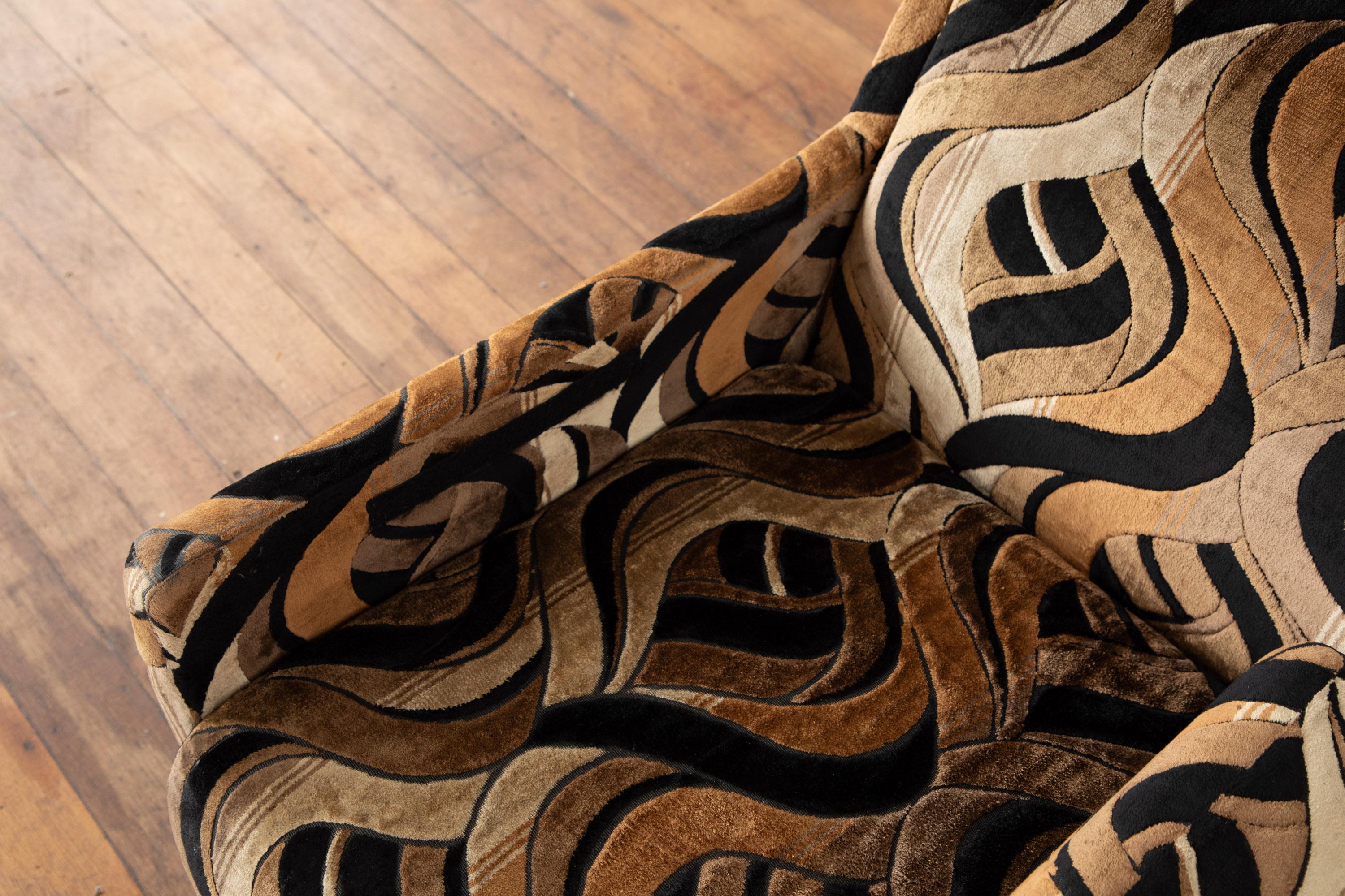 1970s modular wavy patterned sofa, ENGLENDER For Sale 9
