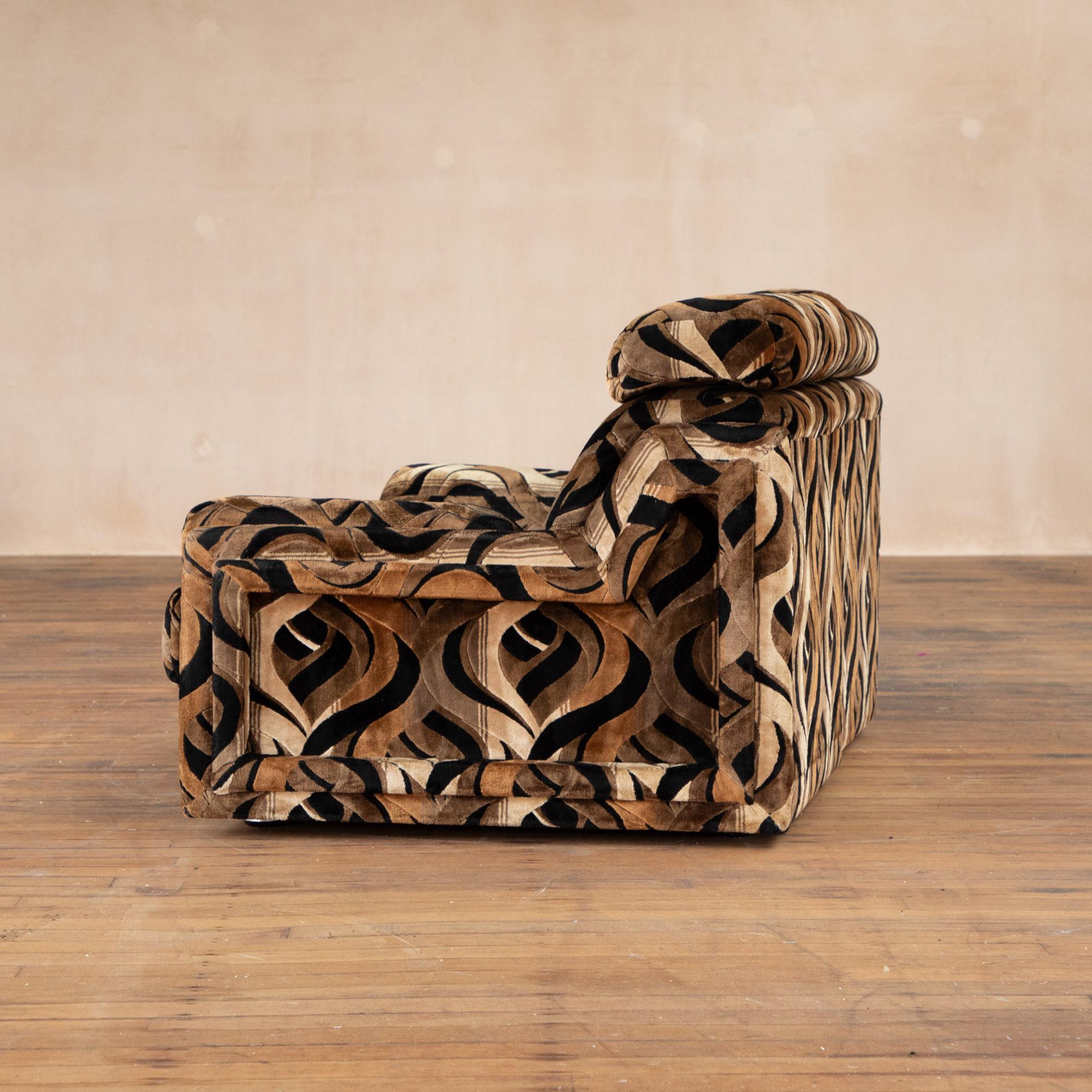 Velvet 1970s modular wavy patterned sofa, ENGLENDER For Sale