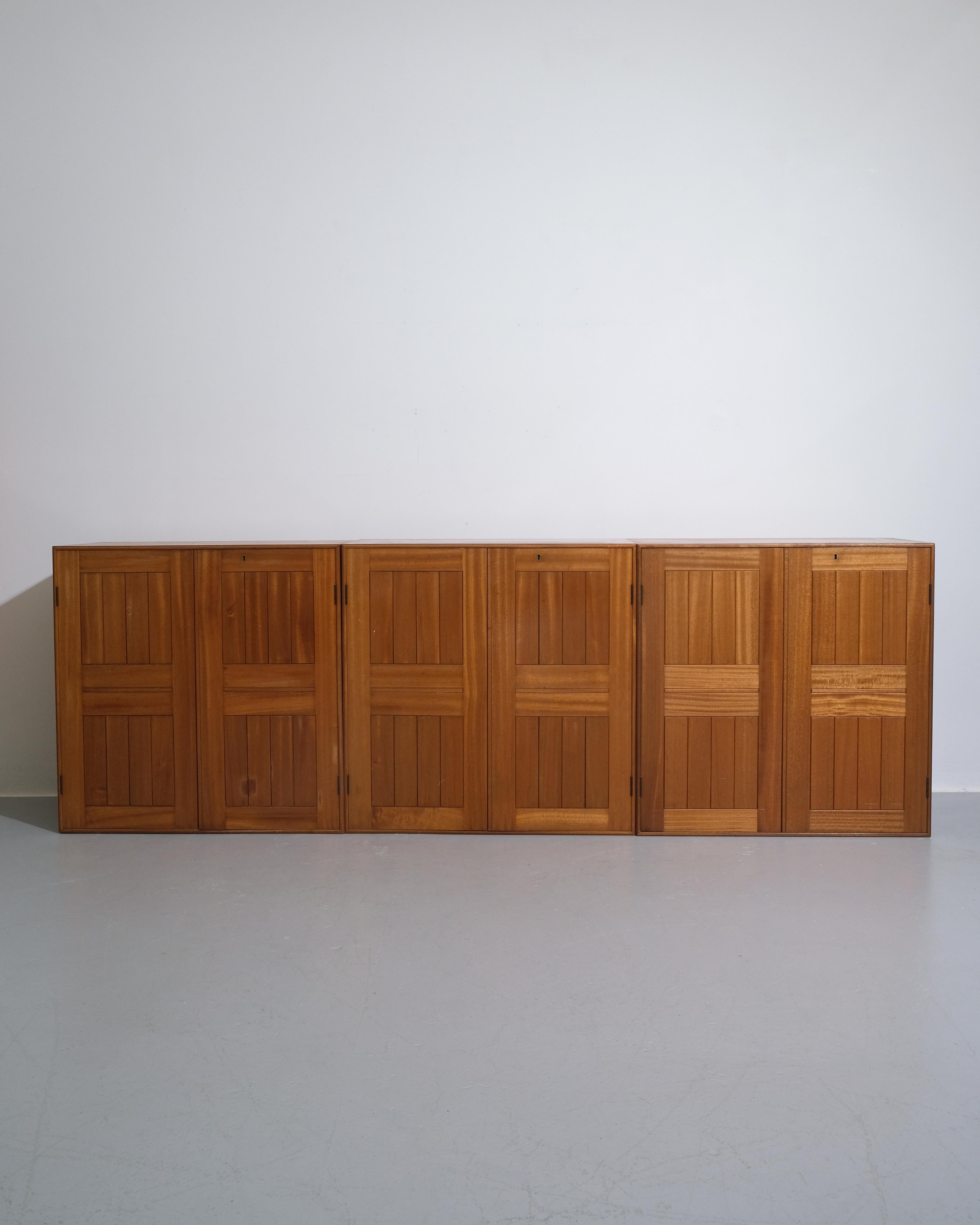 1970 Mogens Koch Set di tre armadietti  Per Rud Rasmussen Cabinetmakers In condizioni buone in vendita a London, GB
