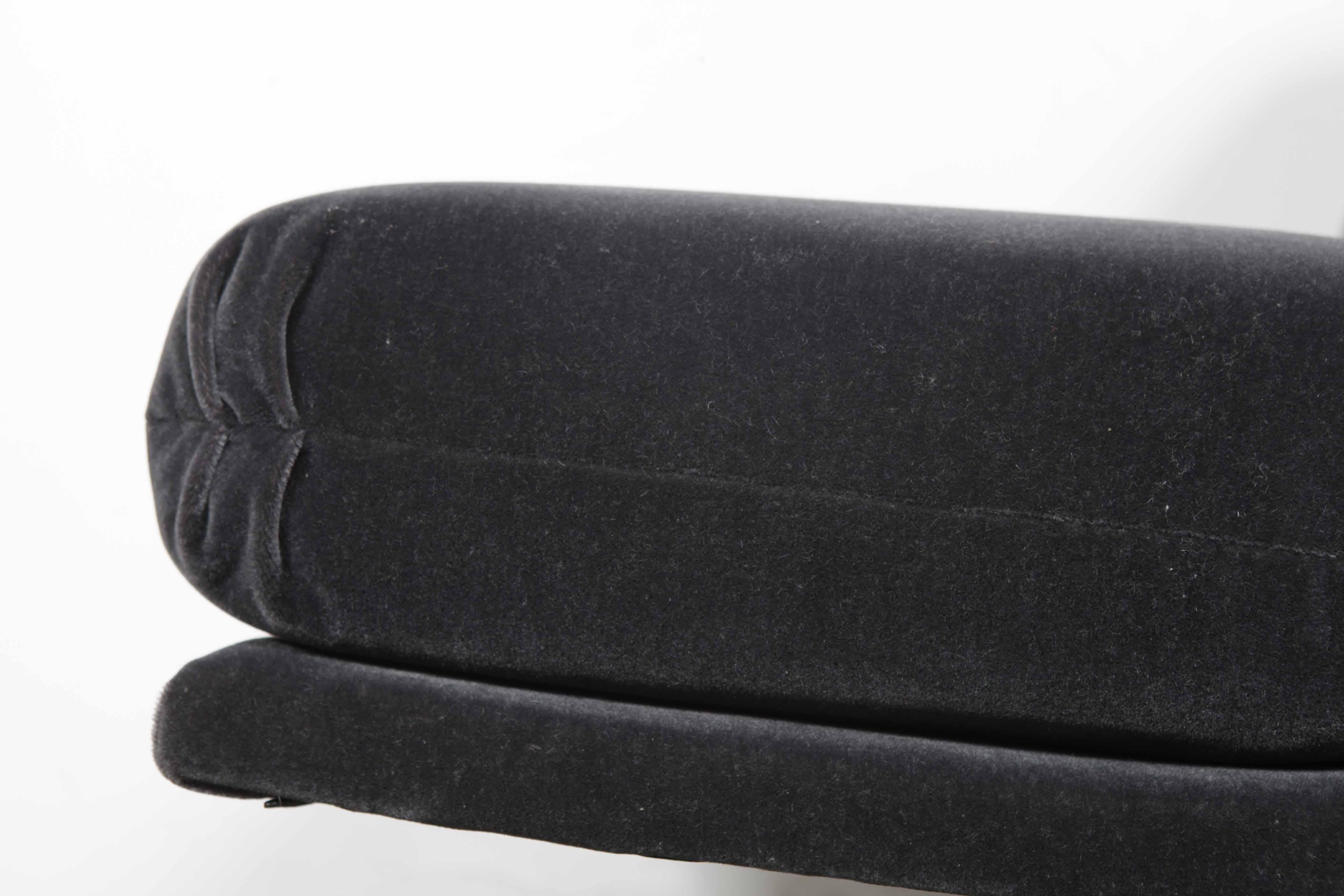 Late 20th Century 1970s Mohair and Black Metal Sled Base Lounge Chair, USA