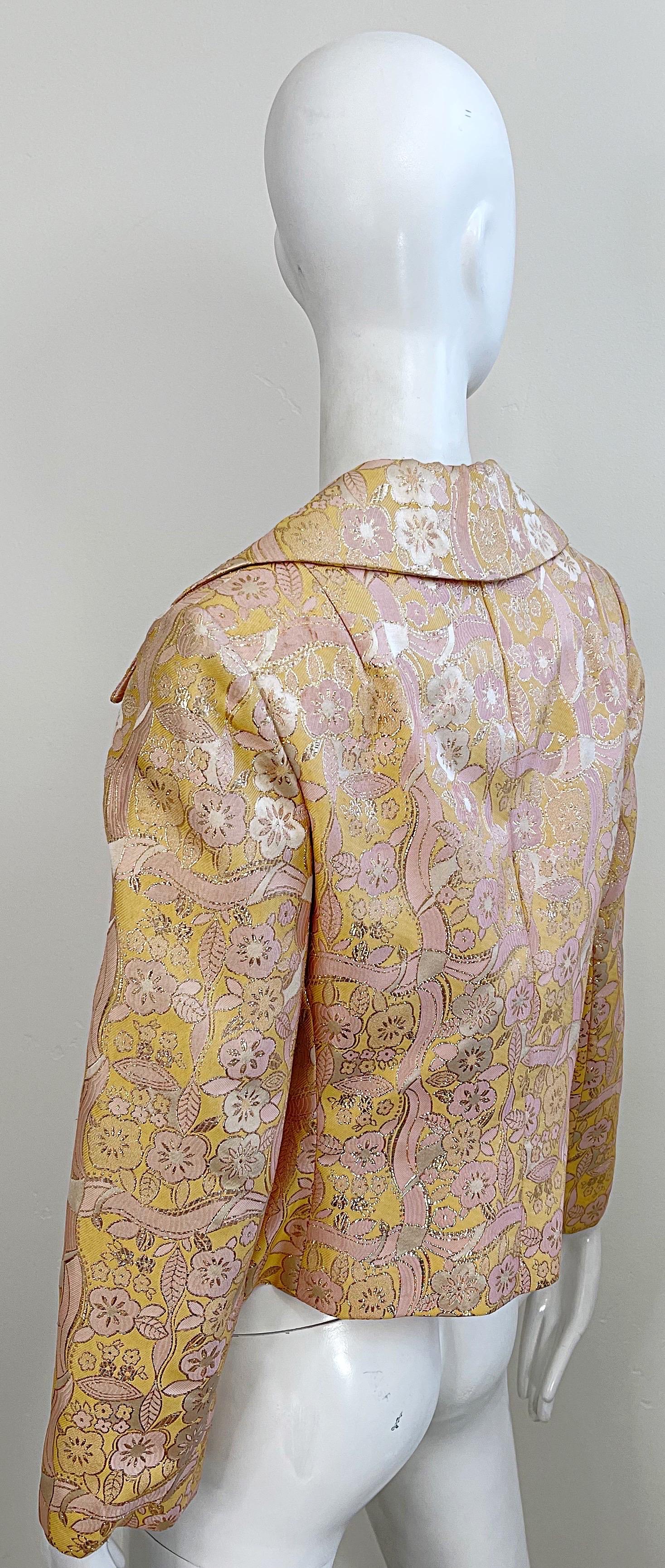 1970s Mollie Parnis Pink + Peach + Gold Silk Brocade Vintage 70s Shirt Jacket  In Excellent Condition For Sale In San Diego, CA