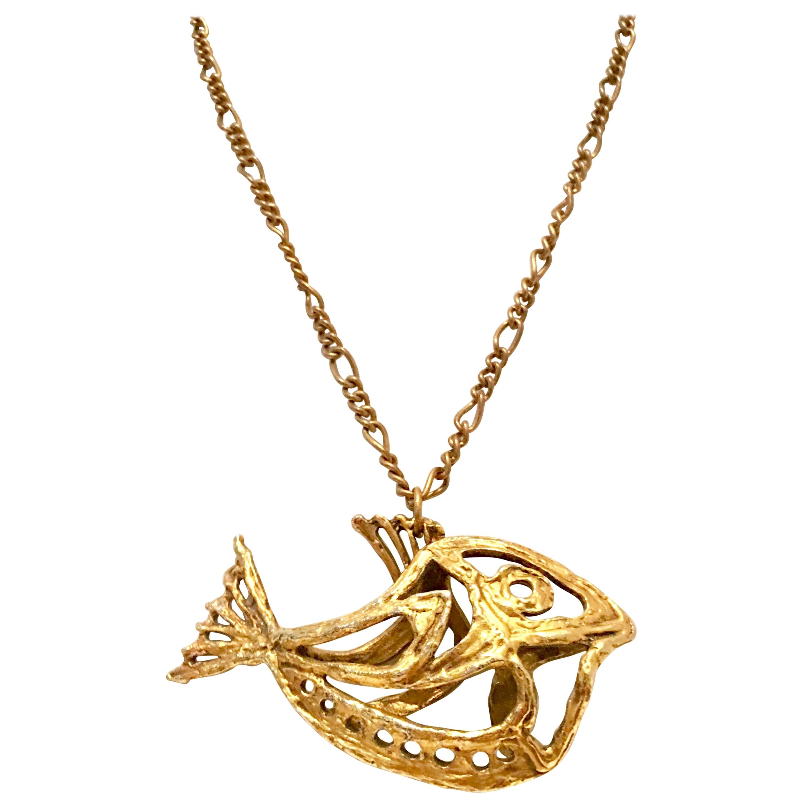1970'S Monumental Gold  "Fish" Pendant Necklace By, Zavel Silber For Sale