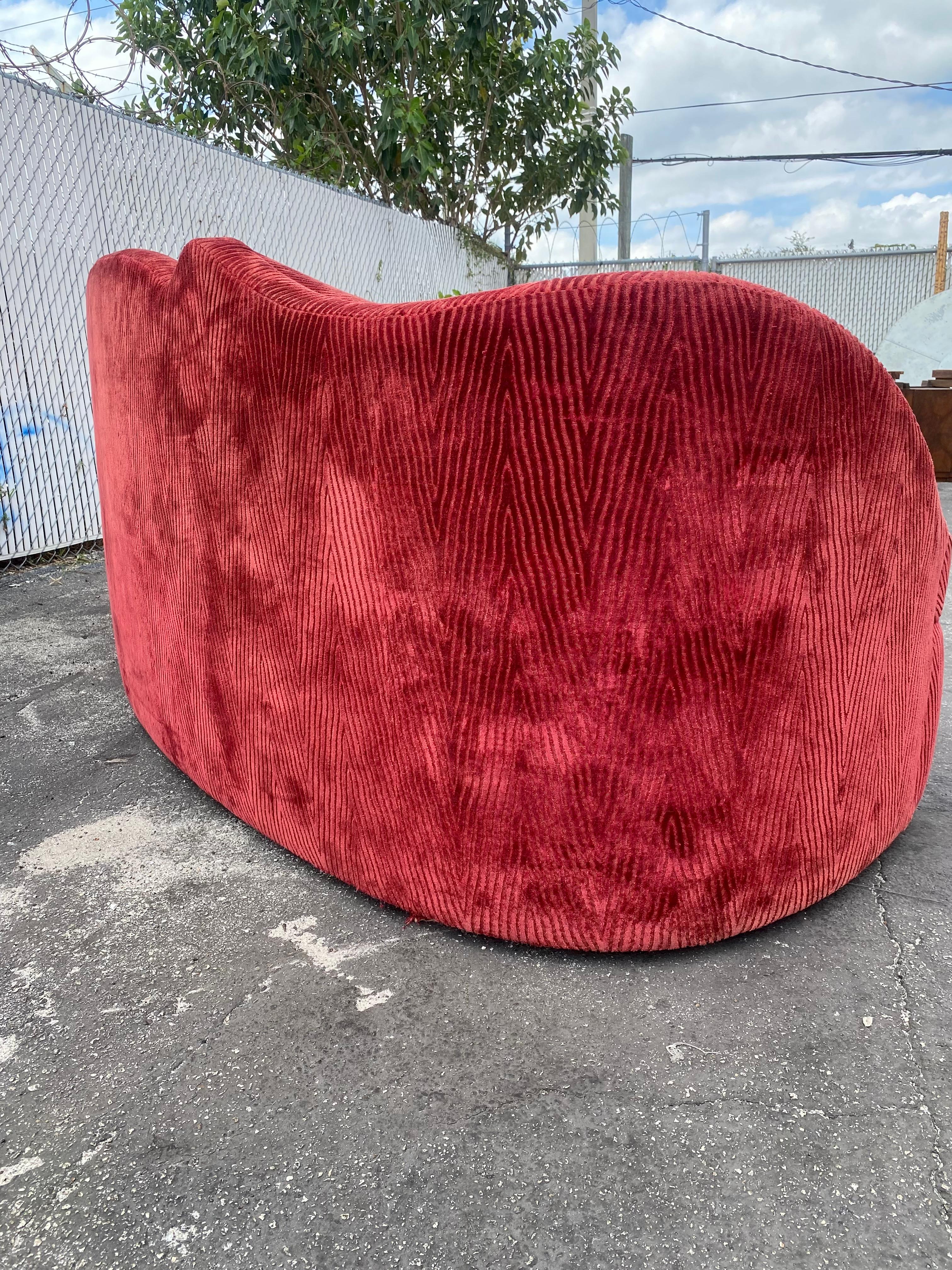 1970s Monumental Maroon Schiaparelli Velvet Curved Sofa For Sale 4