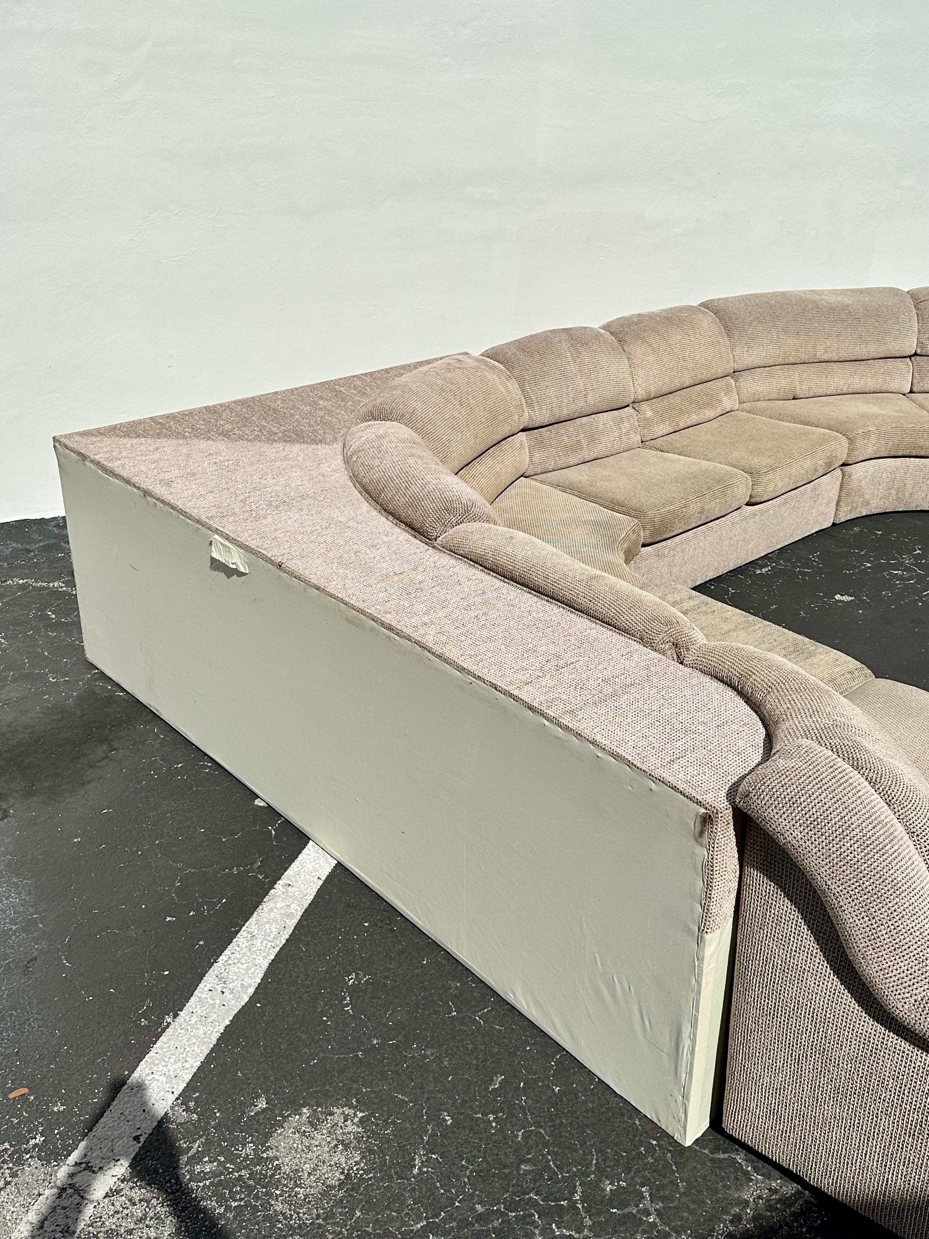 Seccional Modular Serpentina Thayer Coggin Monumental de los años 70 Norteamericano en venta