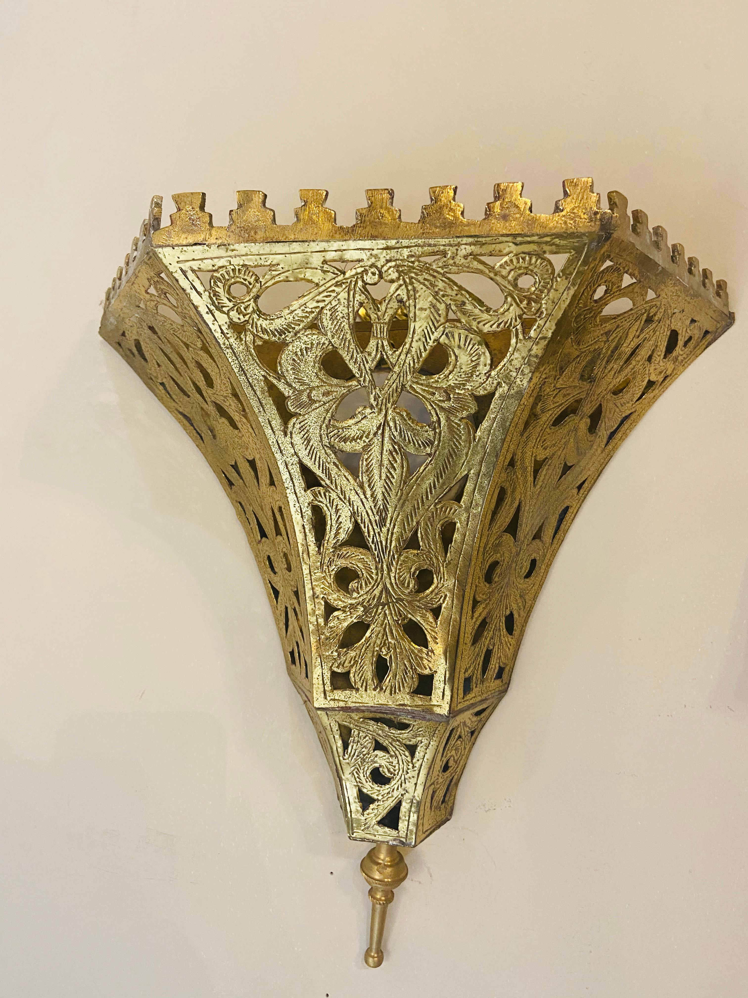 1970s Moroccan Brass Triangle Wall Sconce, a Pair 1