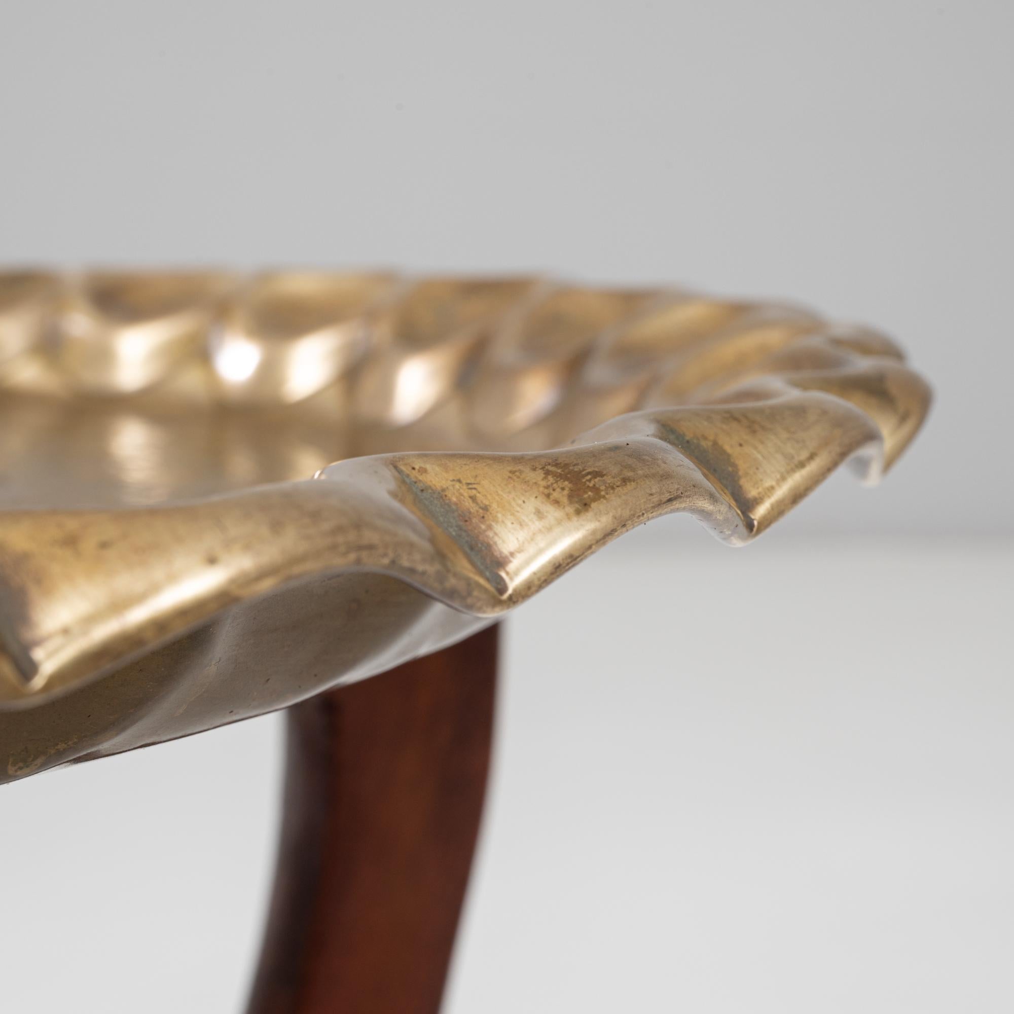 1970s Moroccan Mid-Century Walnut Coffee Table With Spider Legs and Bronze Top For Sale 4