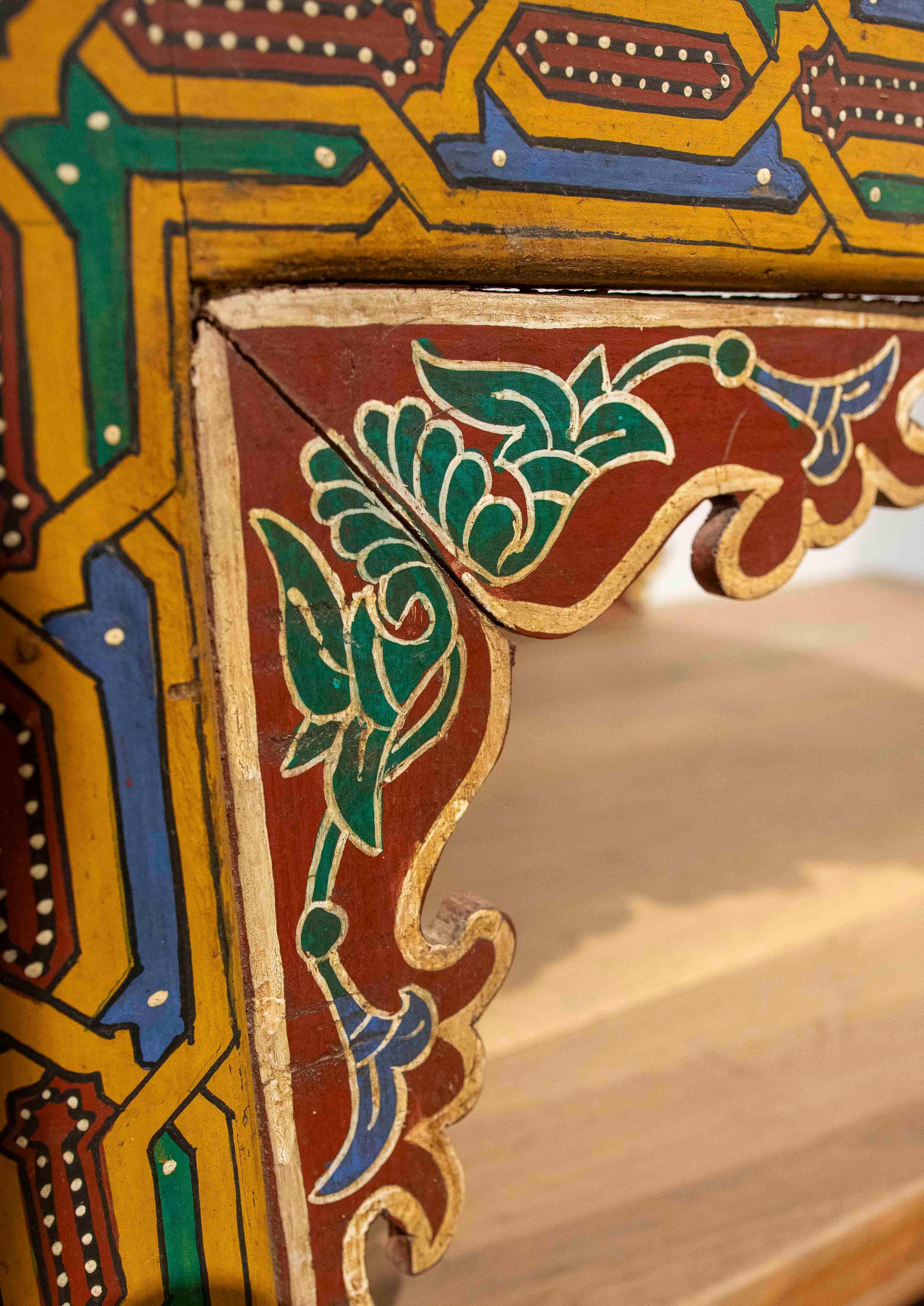 1970s Moroccan Polychrome Mirror with Handcrafted Geometric Design For Sale 2