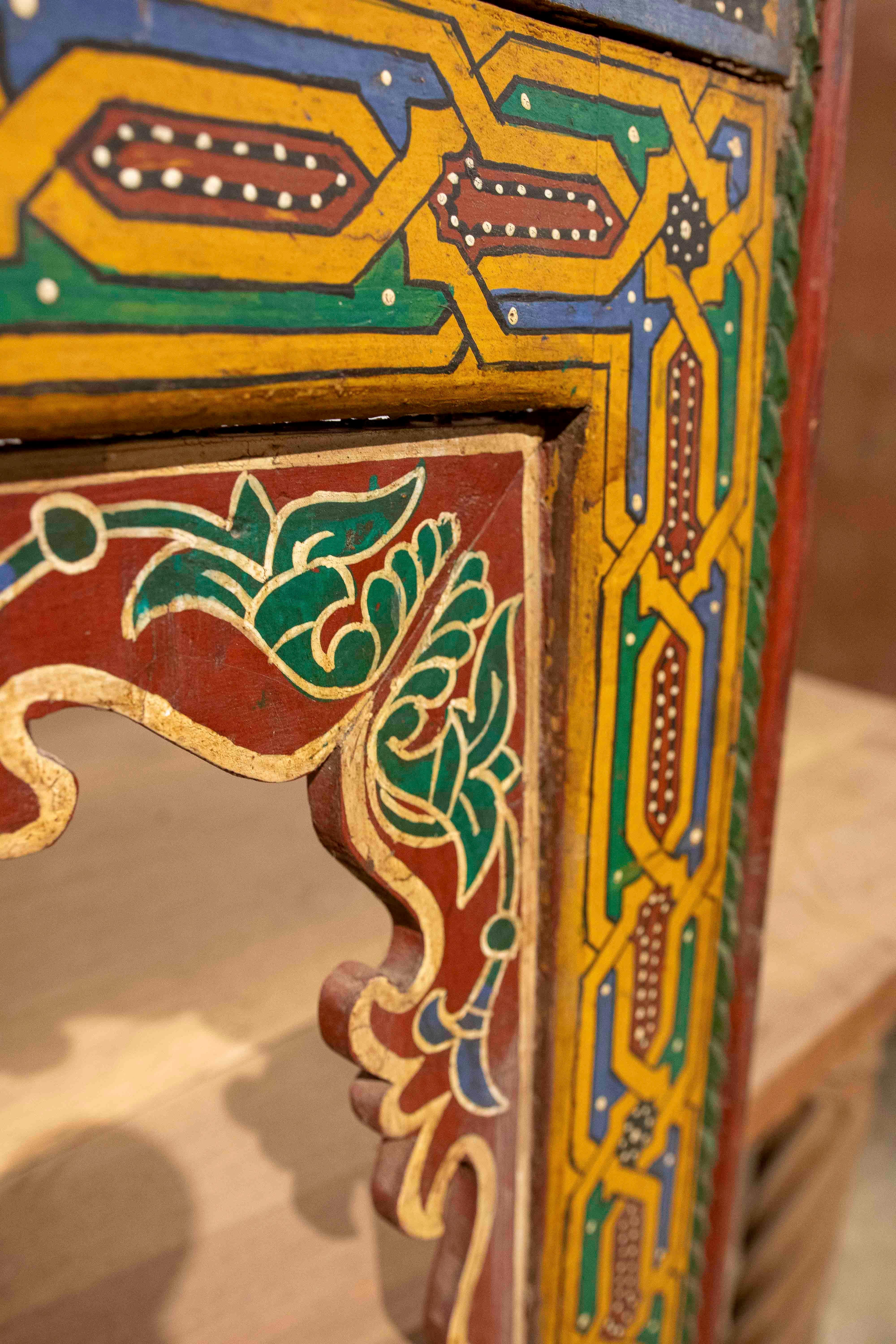 1970s Moroccan Polychrome Mirror with Handcrafted Geometric Design For Sale 3