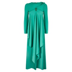 Grünes Maxikleid mit Taschentuchsaum aus den 1970er Jahren von Mr Darren