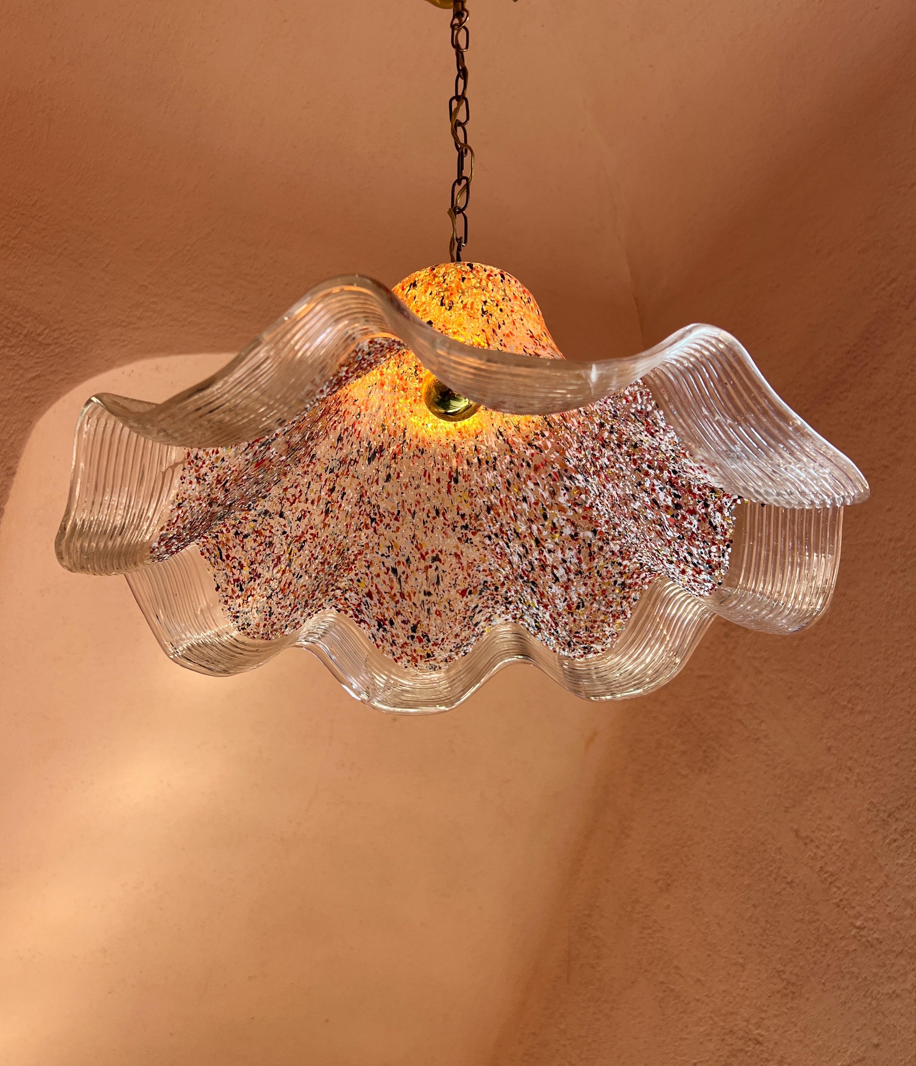 1970er Jahre Mehrfarbiges Vintage Murano Glas Pendelleuchte von La murrina (20. Jahrhundert) im Angebot