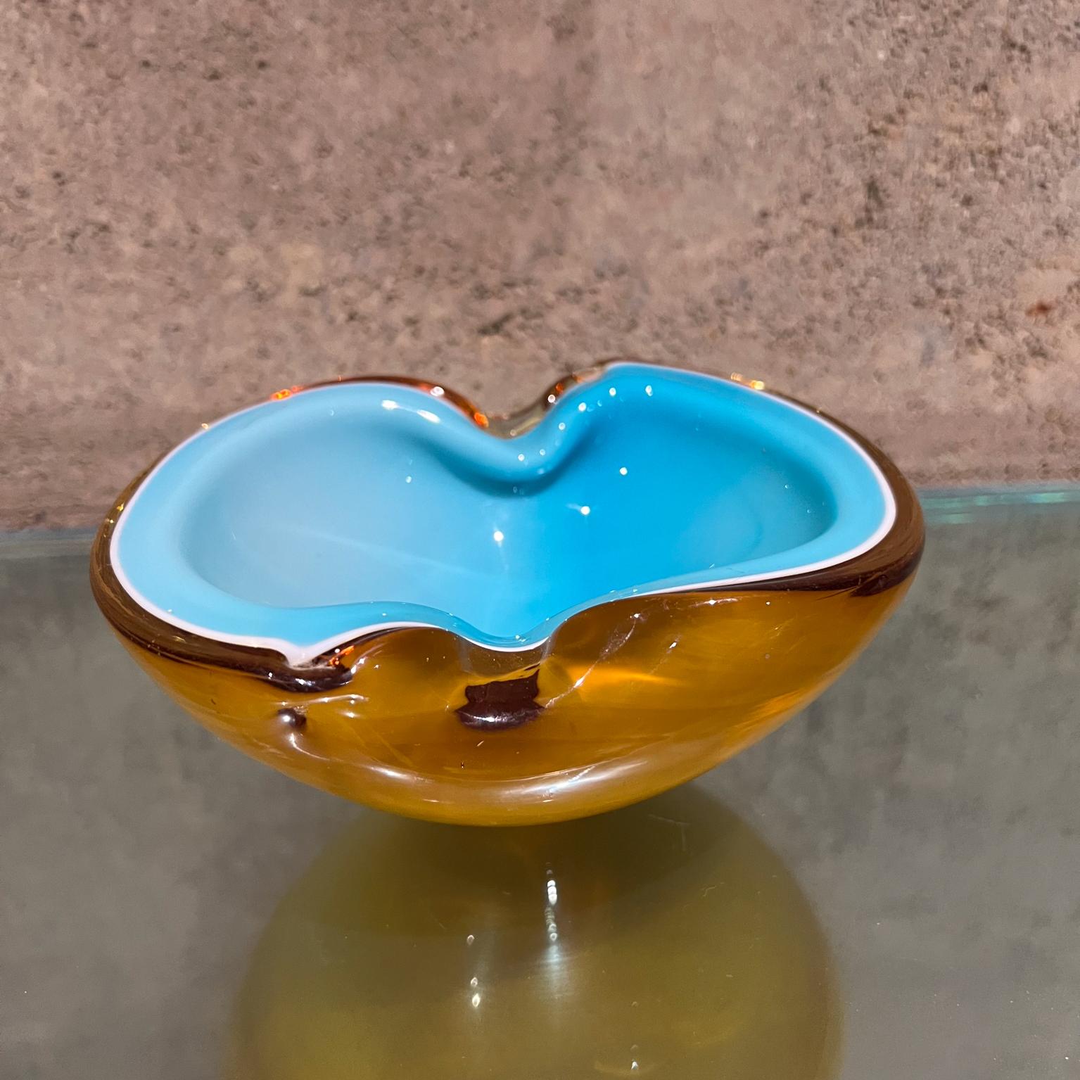 1970s Murano Art Glass Sensual Bowl Turquoise and Amber  For Sale 1
