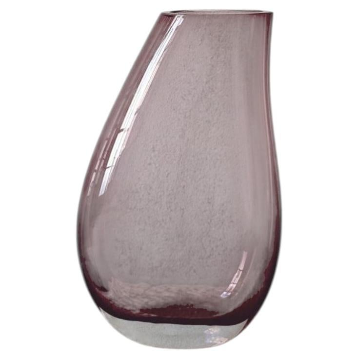 Vase en verre de Murano couleur améthyste des années 1970, soufflé à la main, verre d'art italien en vente
