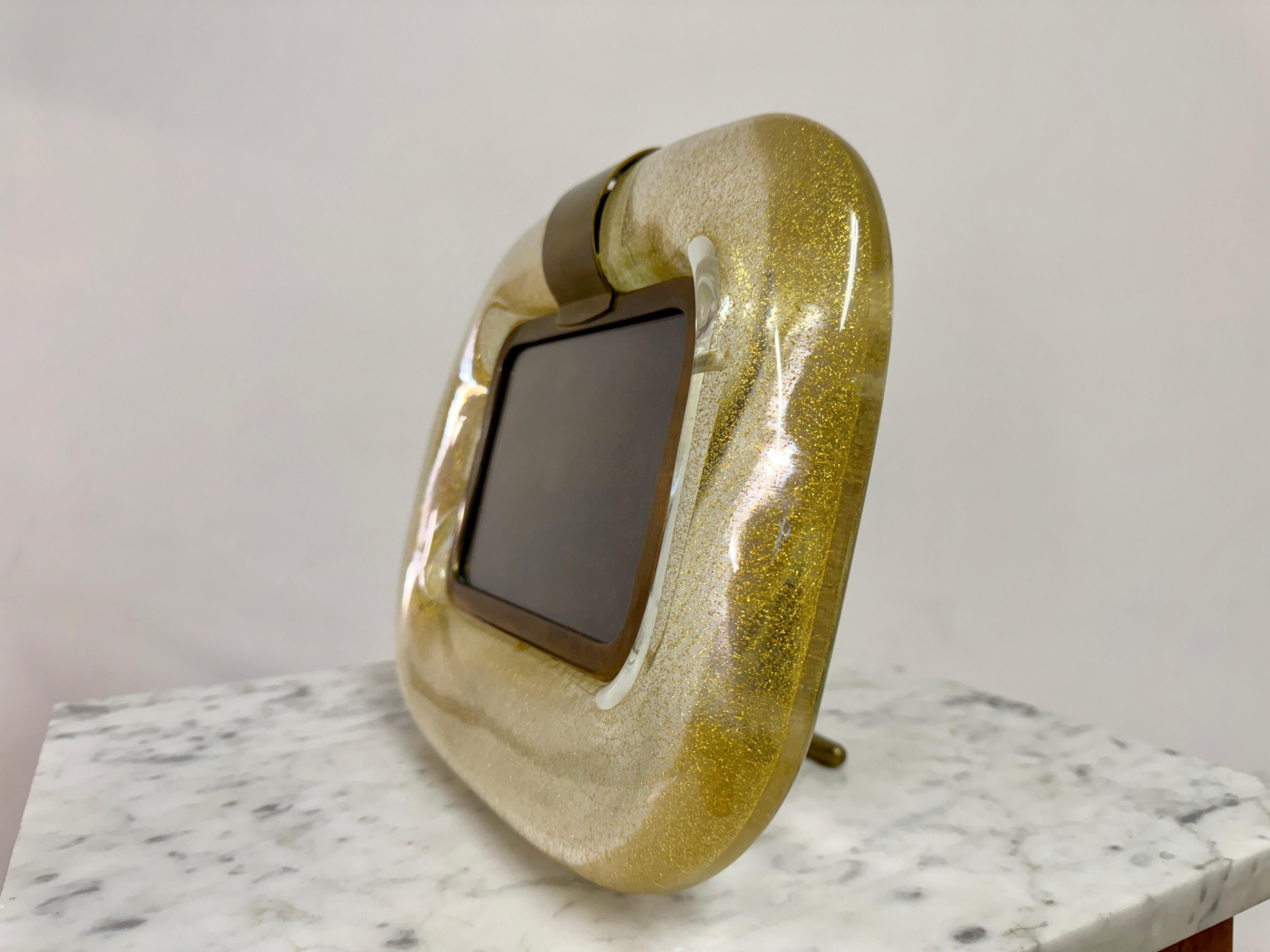 1970s Murano Glass and Brass Photo Frame by Tommaso Barbi For Sale 2