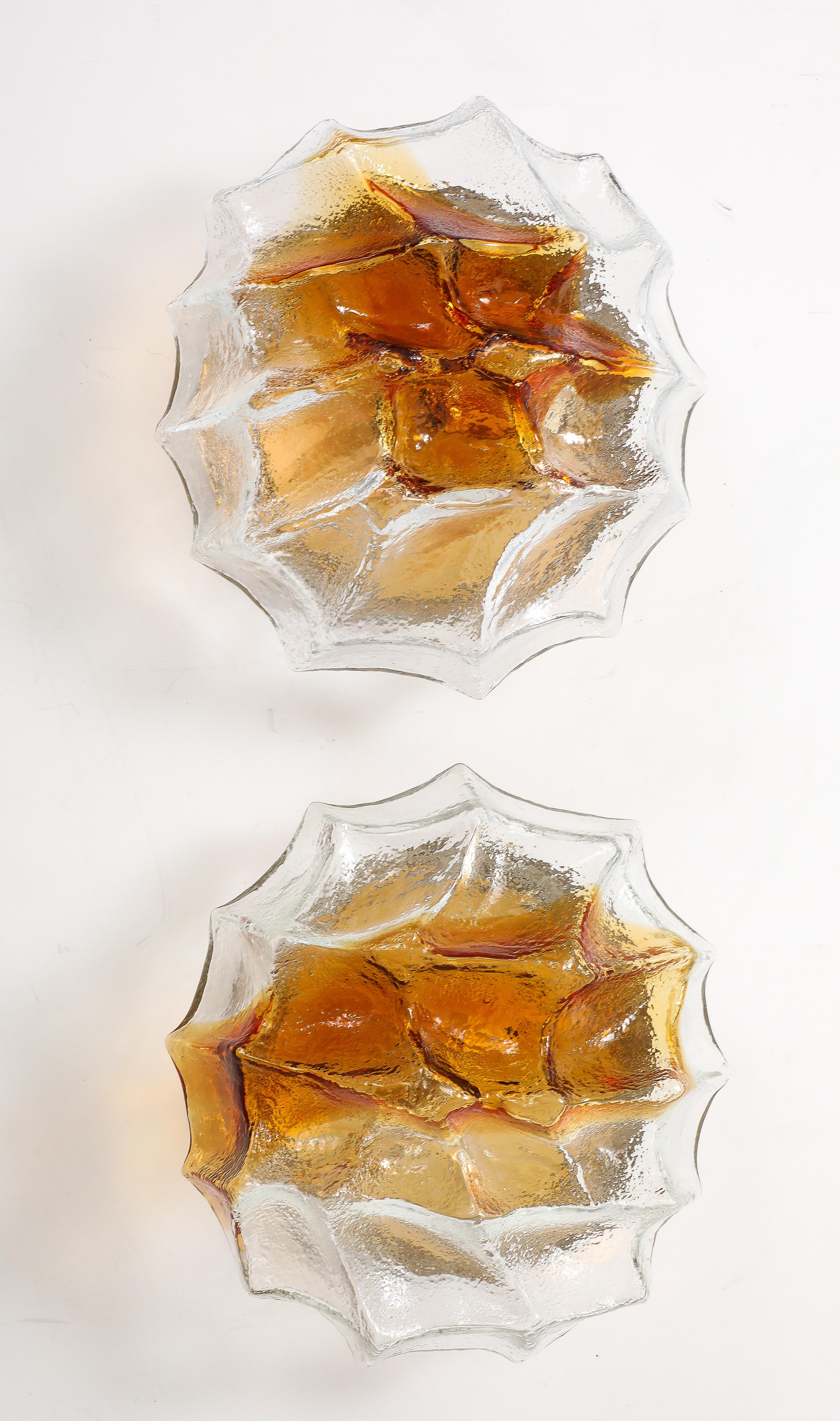 Apliques / empotrables de cristal de Murano de los años 70 Ice Berg de Mazzega 2 pares disponibles en venta 1