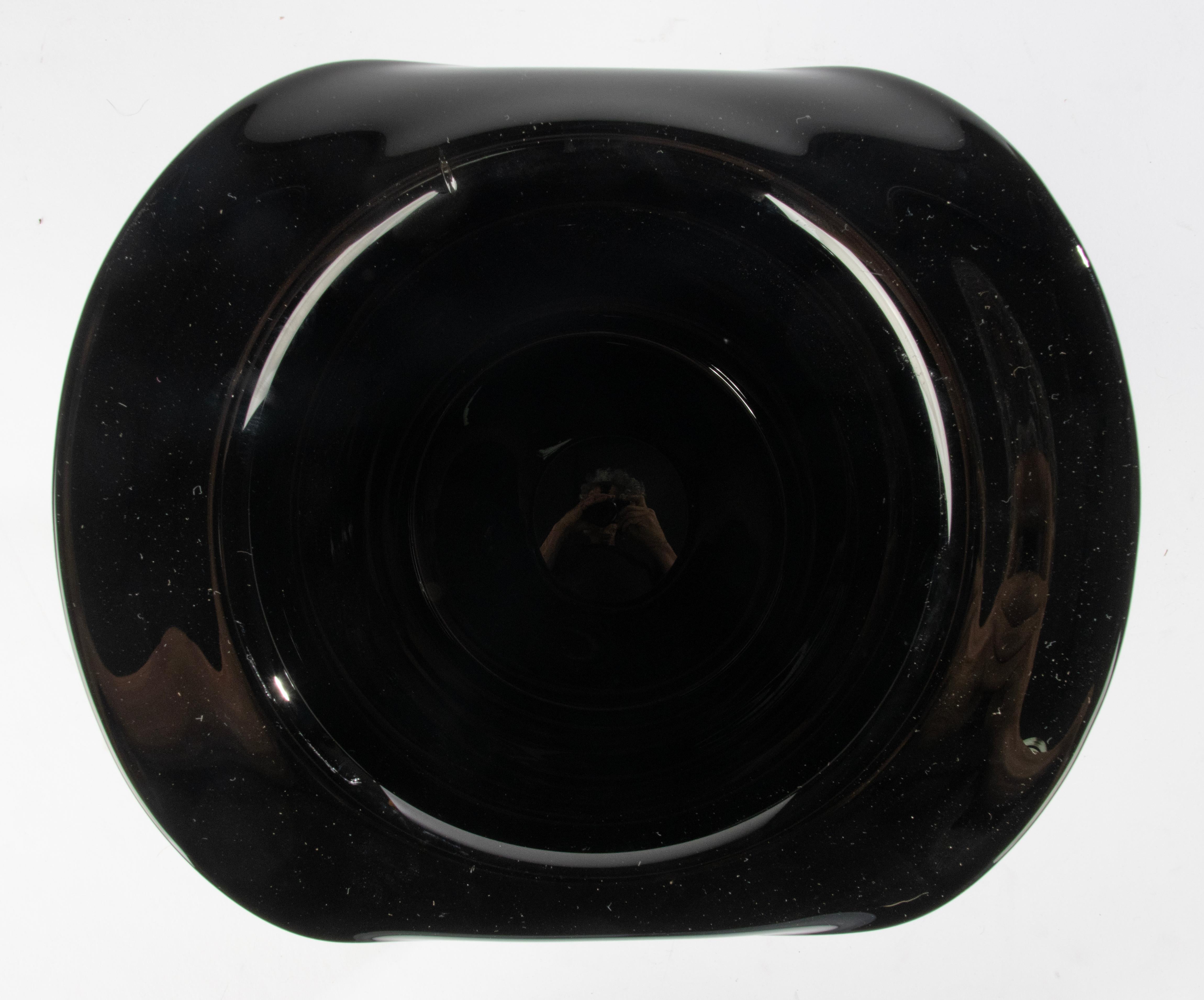 1970's Murano Glass Wine Cooler - Shaped as Top Hat im Zustand „Gut“ im Angebot in Casteren, Noord-Brabant