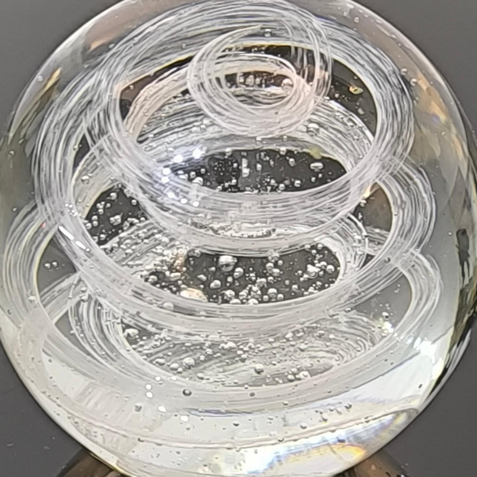 Presse-papier en verre d'art italien de Murano des années 1970 avec tourbillon 1