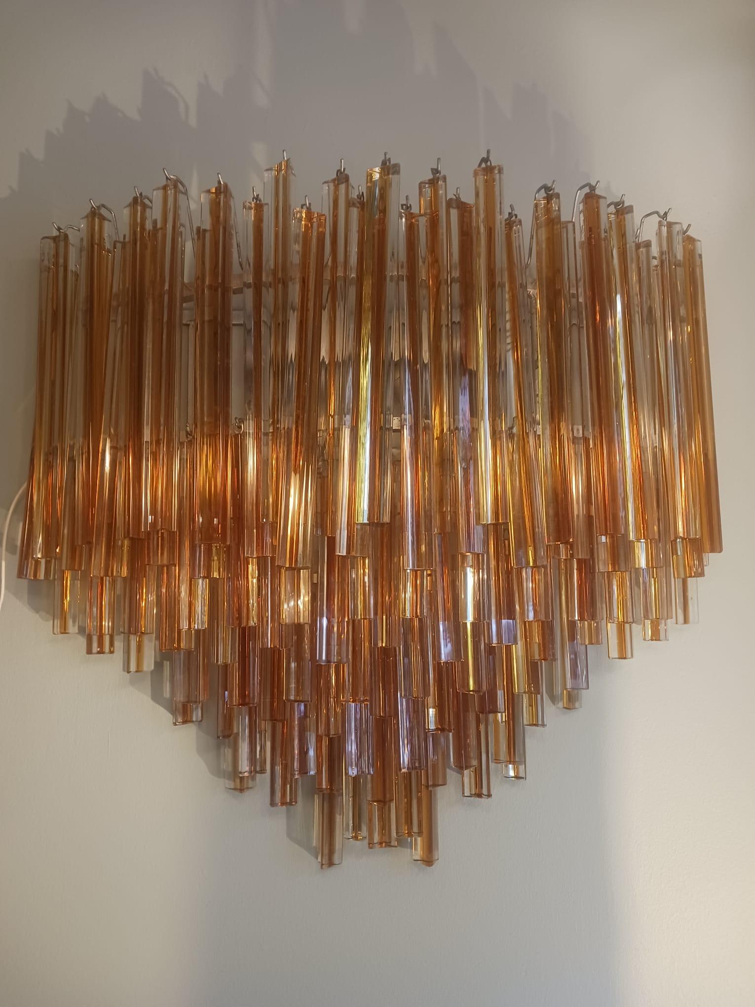 Vetro di Murano Sconcese da parete in vetro arancione di Murano degli anni '70 Due pezzi disponibili in vendita