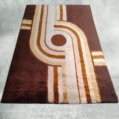 1970s Museum-Grade Italian Avant-Garde Wool Rug The Epithet of Space Age Luxury