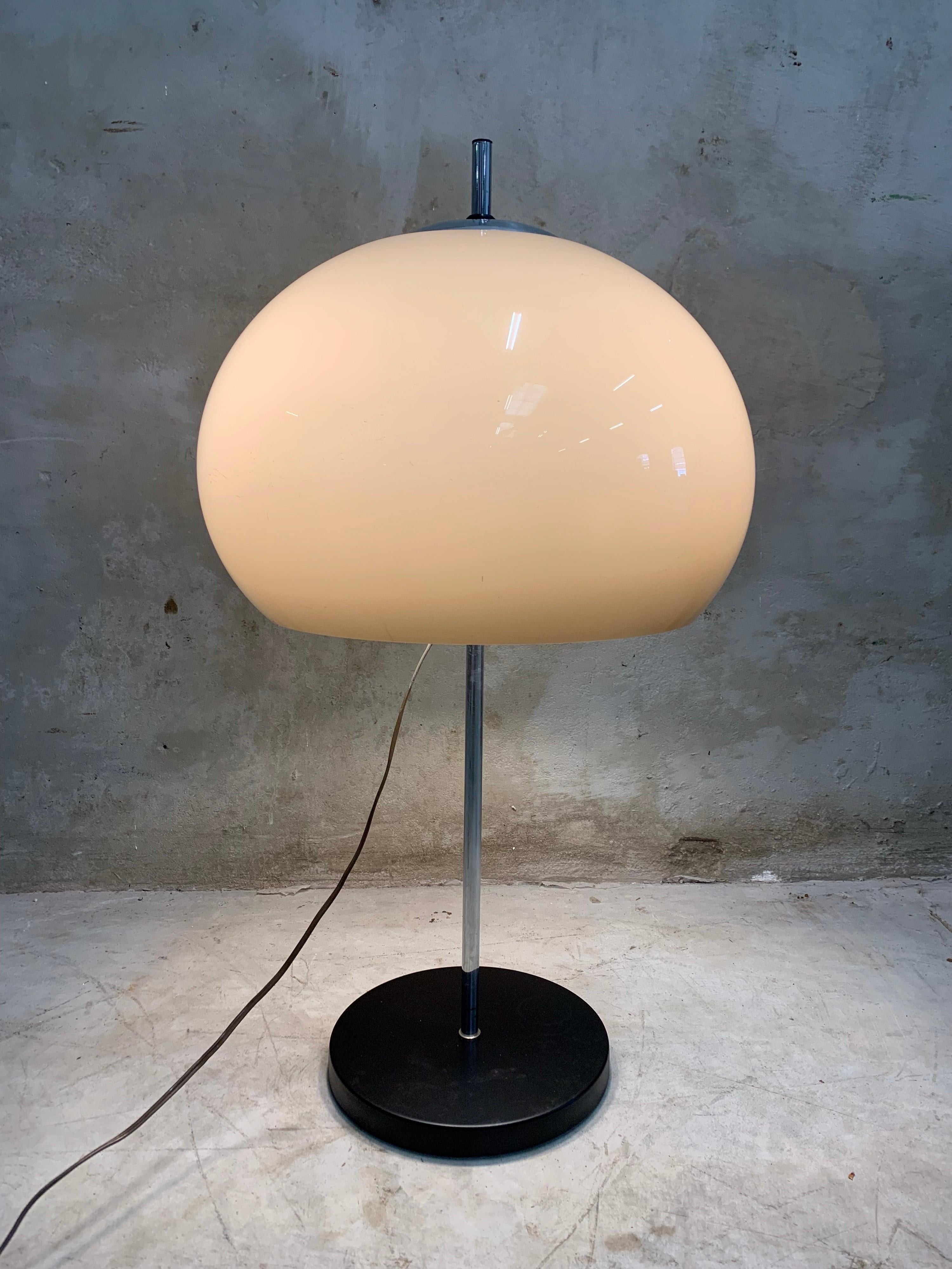 mushroom lamp 70s