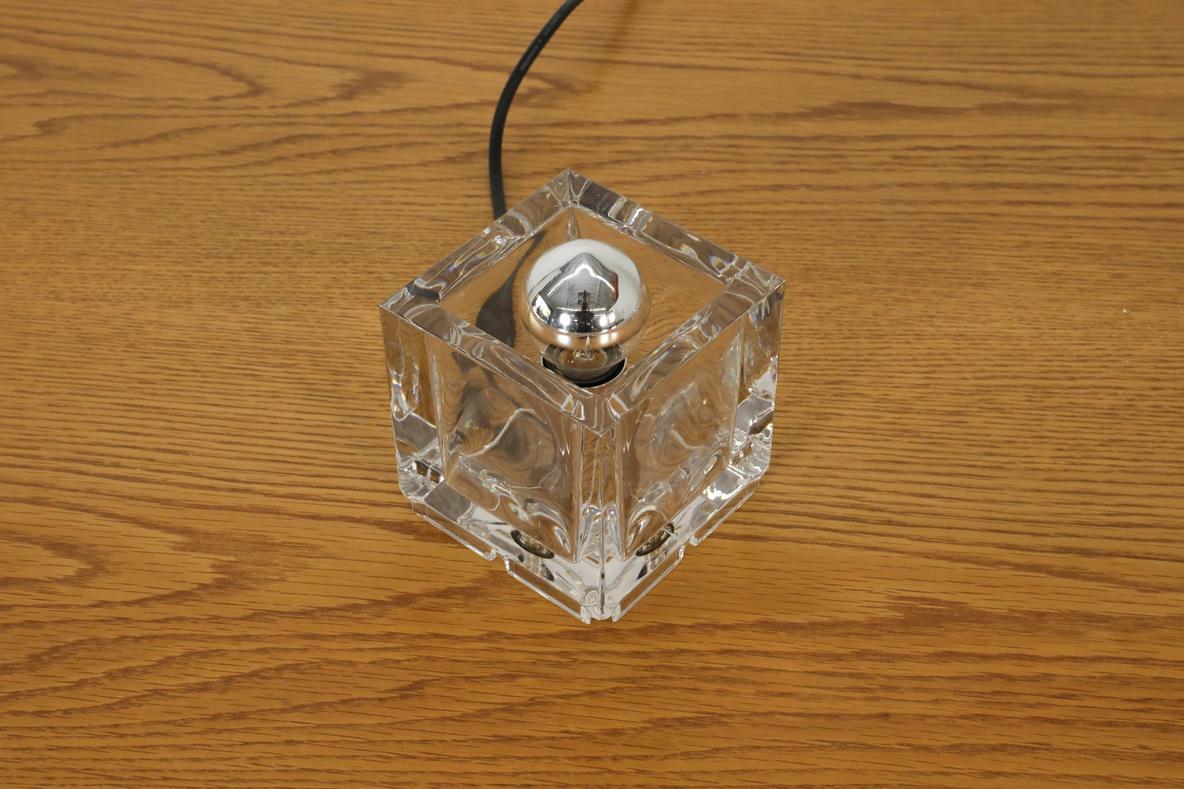 1970s Nachtmann Leuchten Glass Cube Table Light In Good Condition In Los Angeles, CA