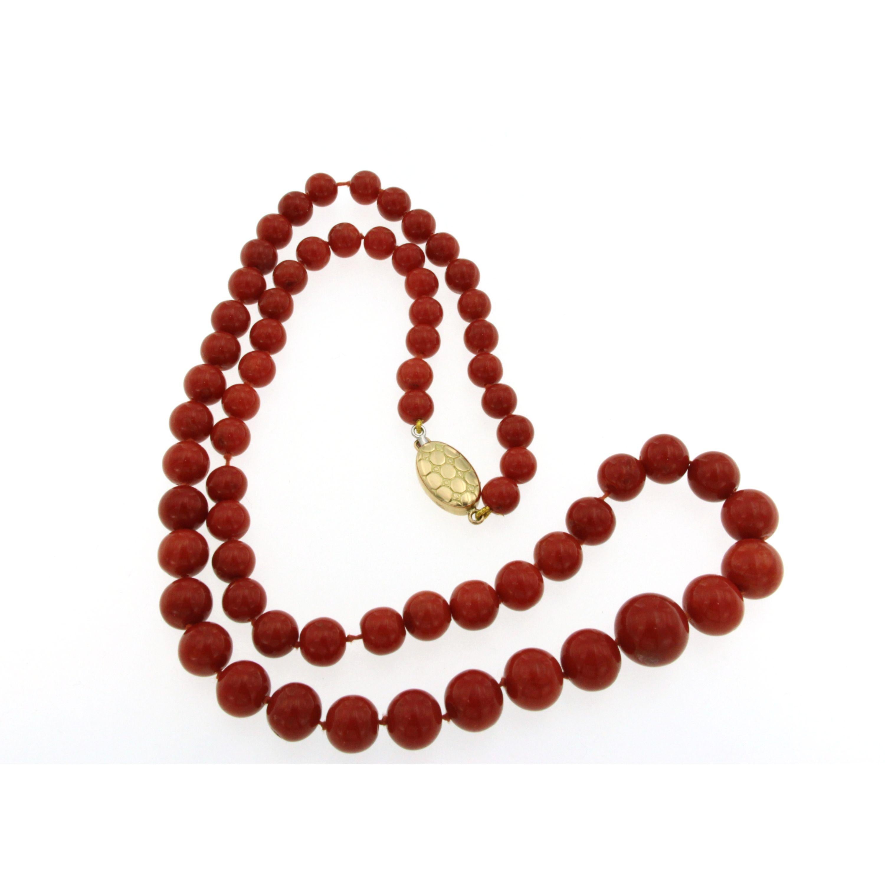 Women's 1970s Natural Mediterranean Coral Long Necklace For Sale