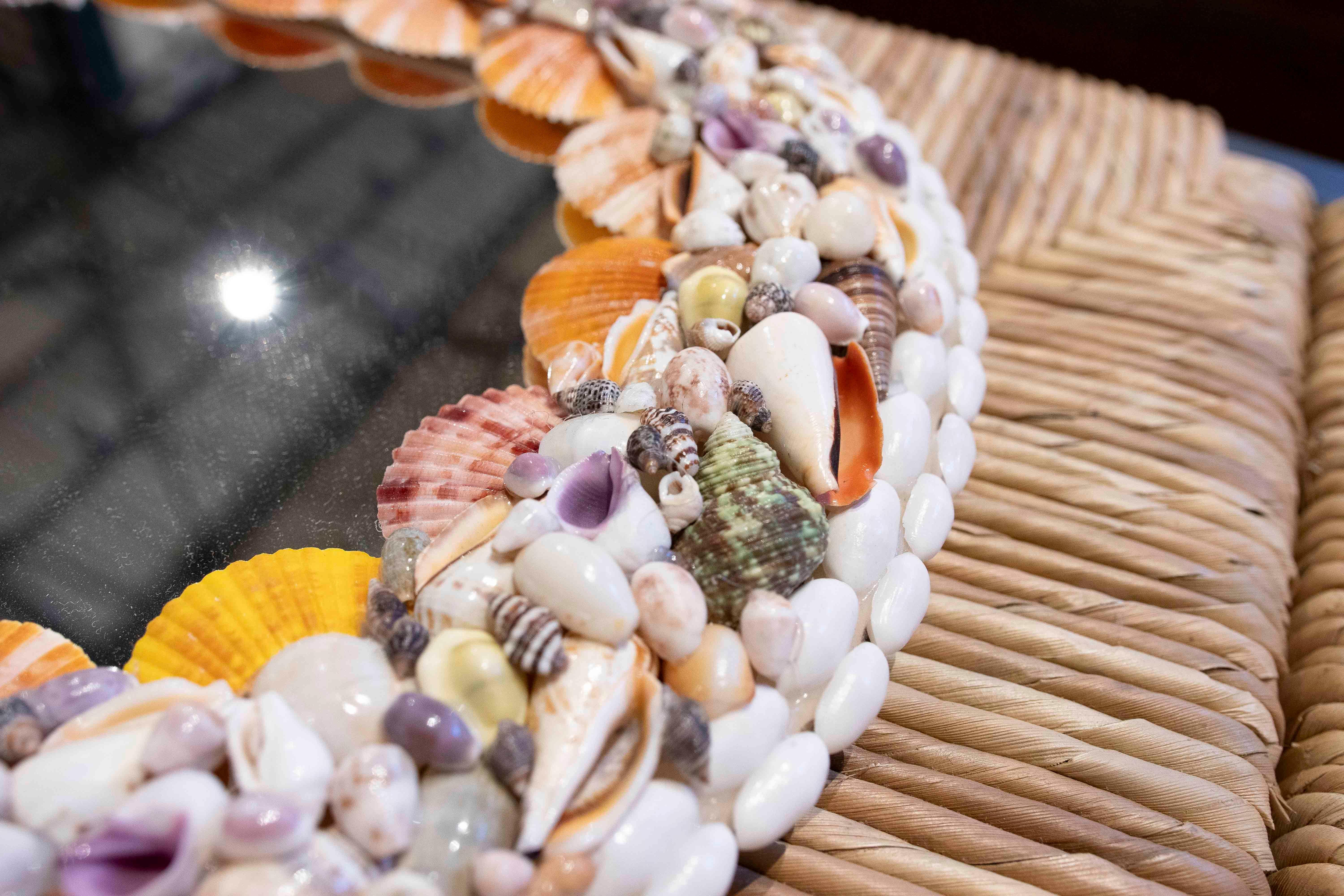 1970 Nature Seashells Oval Wall Mirror (miroir mural ovale) en vente 6