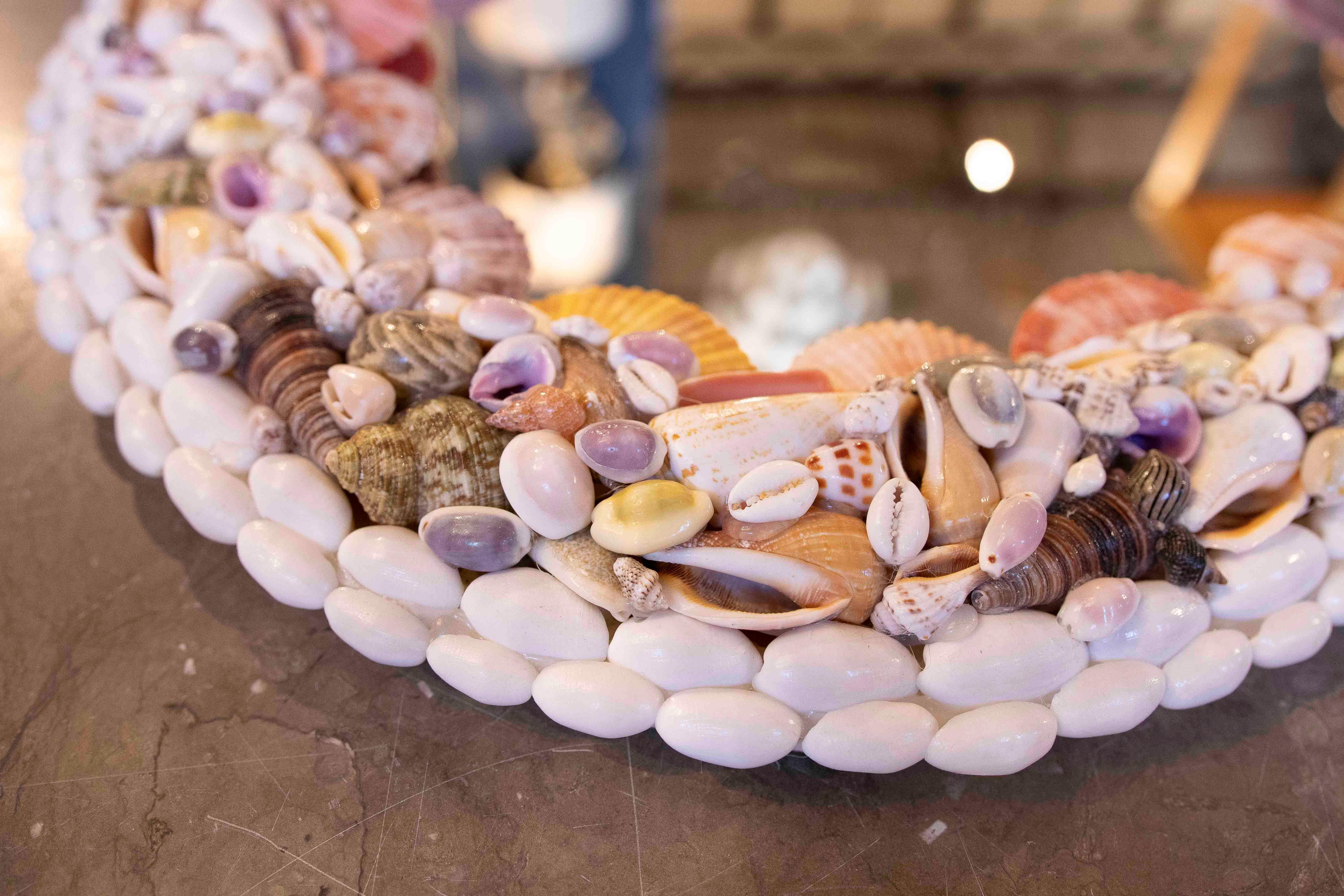 1970 Nature Seashells Oval Wall Mirror (miroir mural ovale) 