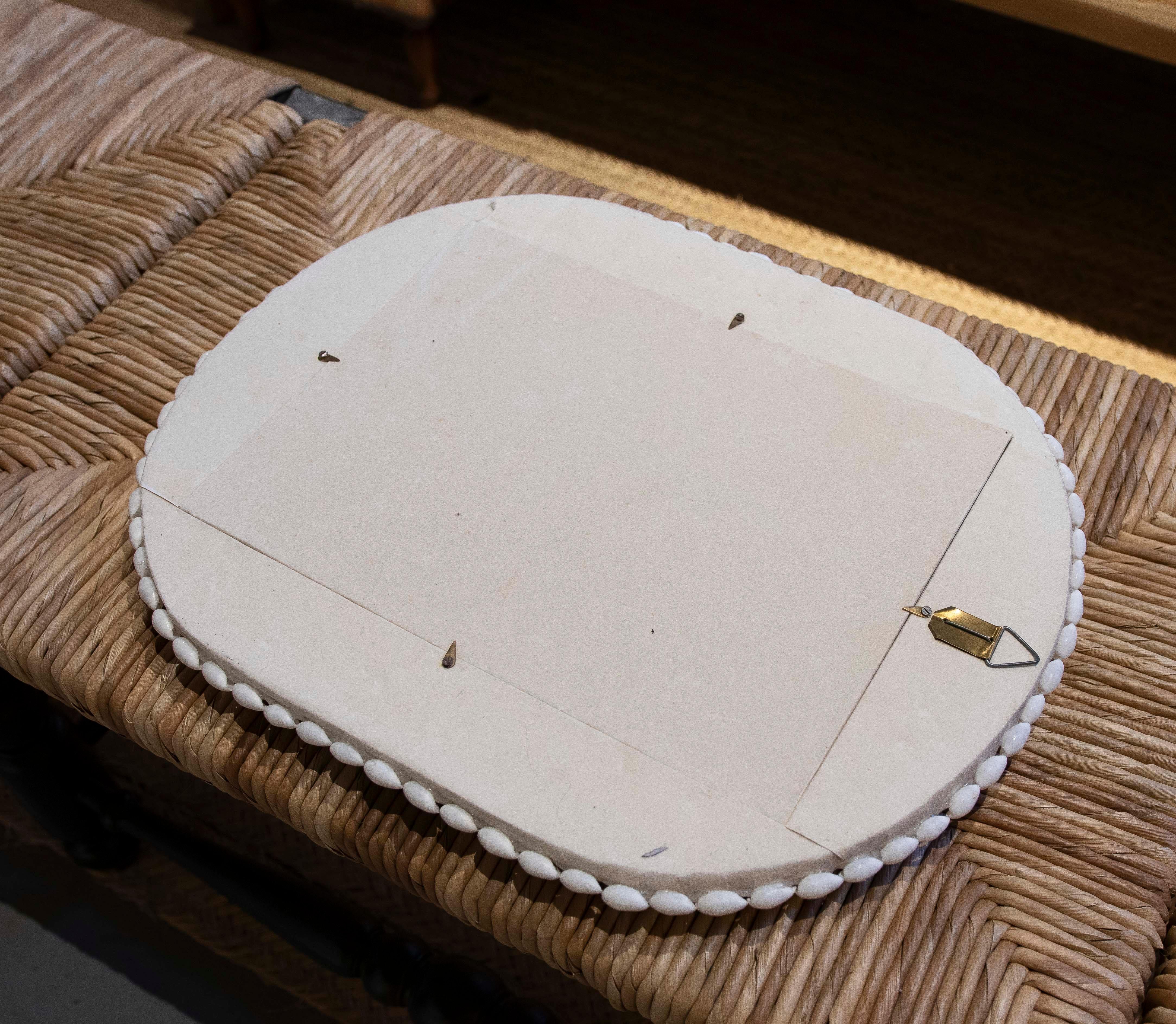 1970 Nature Seashells Oval Wall Mirror (miroir mural ovale) en vente 3