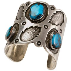 Vintage 1970s Navajo Bisbee Turquoise and Silver Cuff