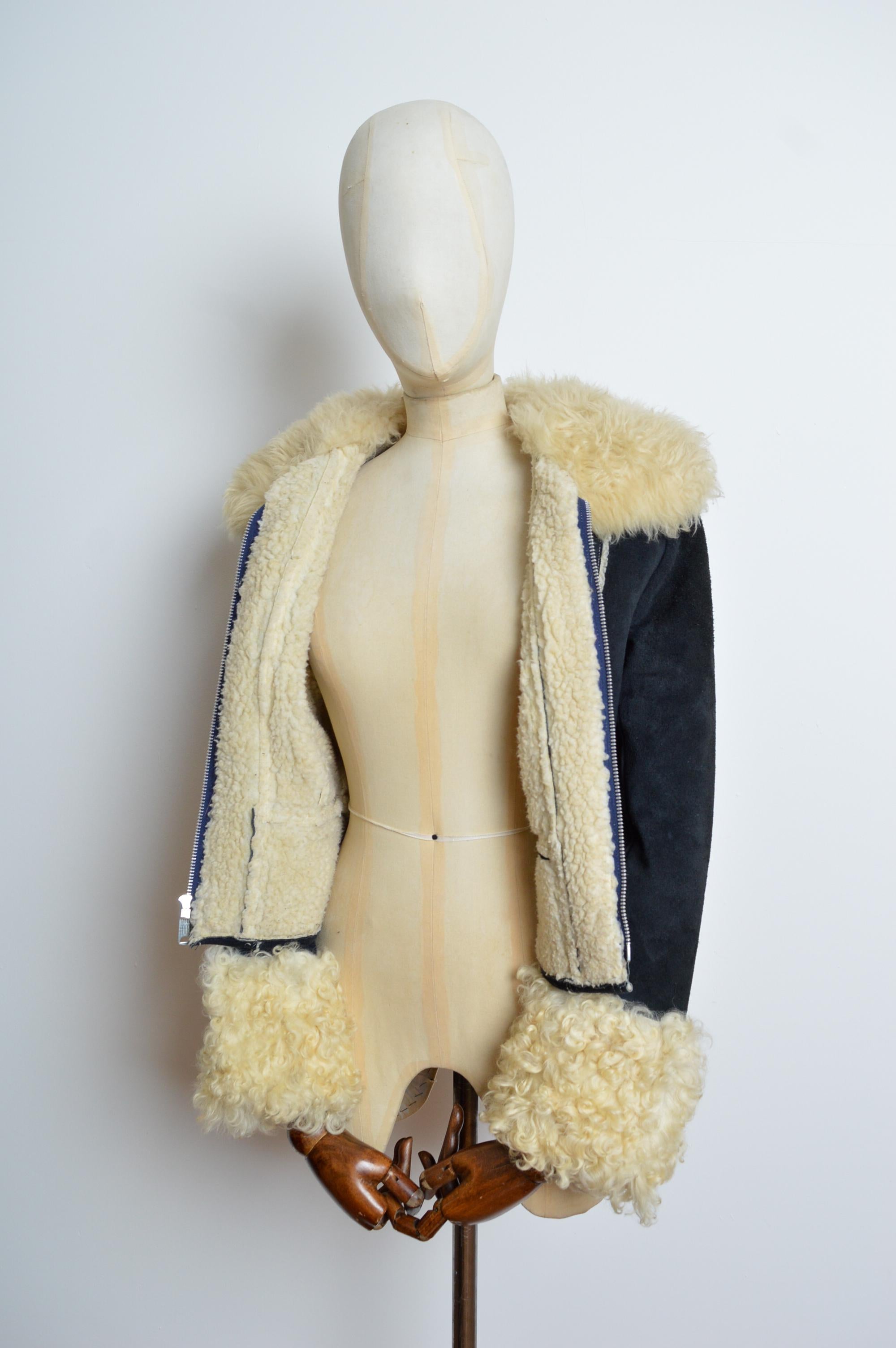 1970’s Navy Blue Suede Penny Lane Curly Sheepskin Coat - Shearling Jacket For Sale 8