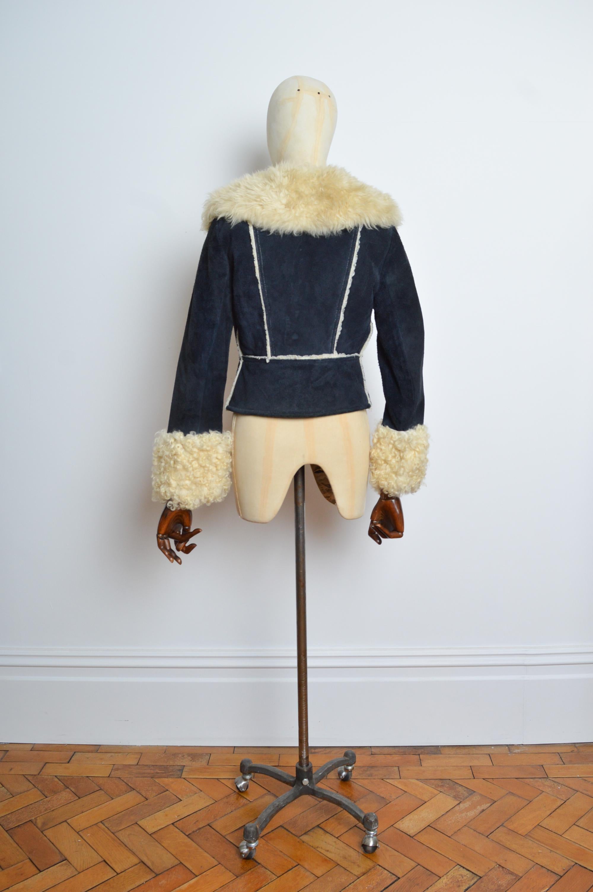 1970’s Navy Blue Suede Penny Lane Curly Sheepskin Coat - Shearling Jacket For Sale 3