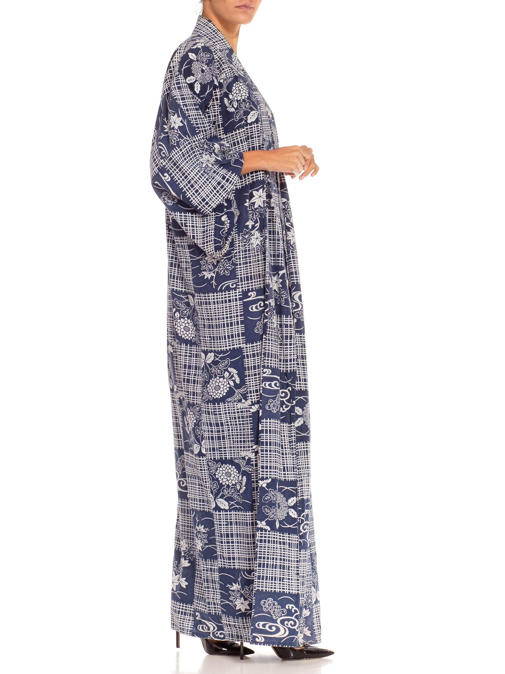 1970S Navy Blue & White Cotton Floral Striped Checkered Print Kaftan In Excellent Condition For Sale In New York, NY