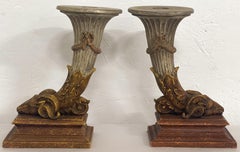 Pareja de candeleros con forma de carnero italianos de estilo neoclásico de los años 70