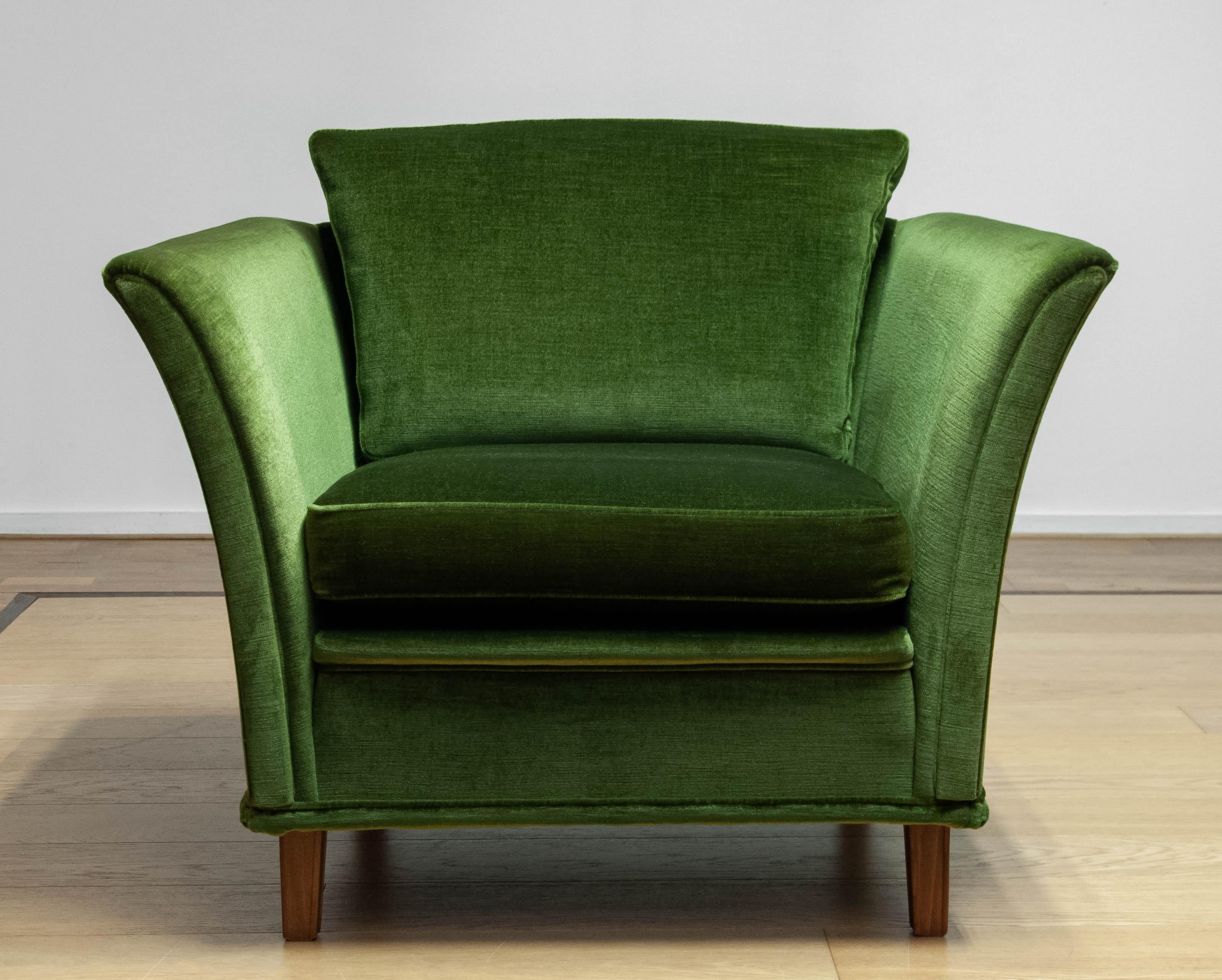 Late 20th Century 1970s Neoclassical Swedish Club Chairs Upholstered With Green Velvet Fabric For Sale