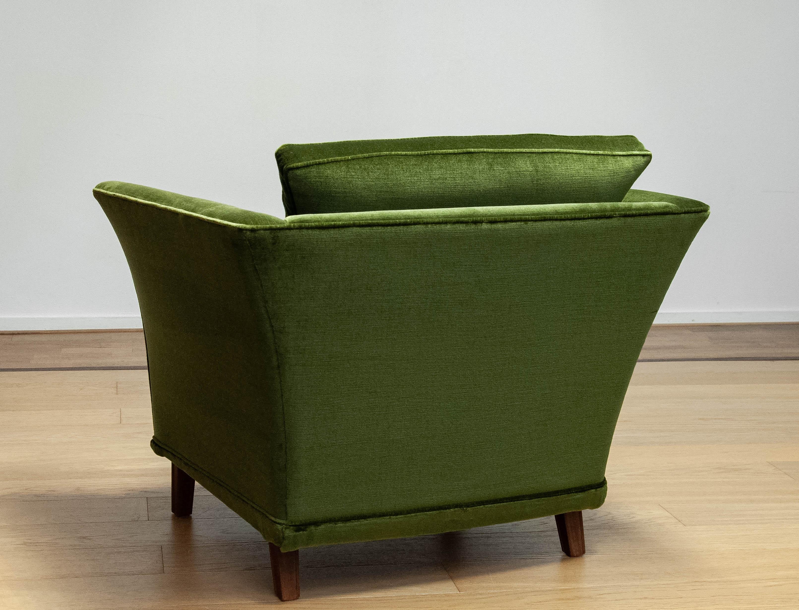 Late 20th Century 1970s Neoclassical Swedish Club Chairs Upholstered With Green Velvet Fabric For Sale